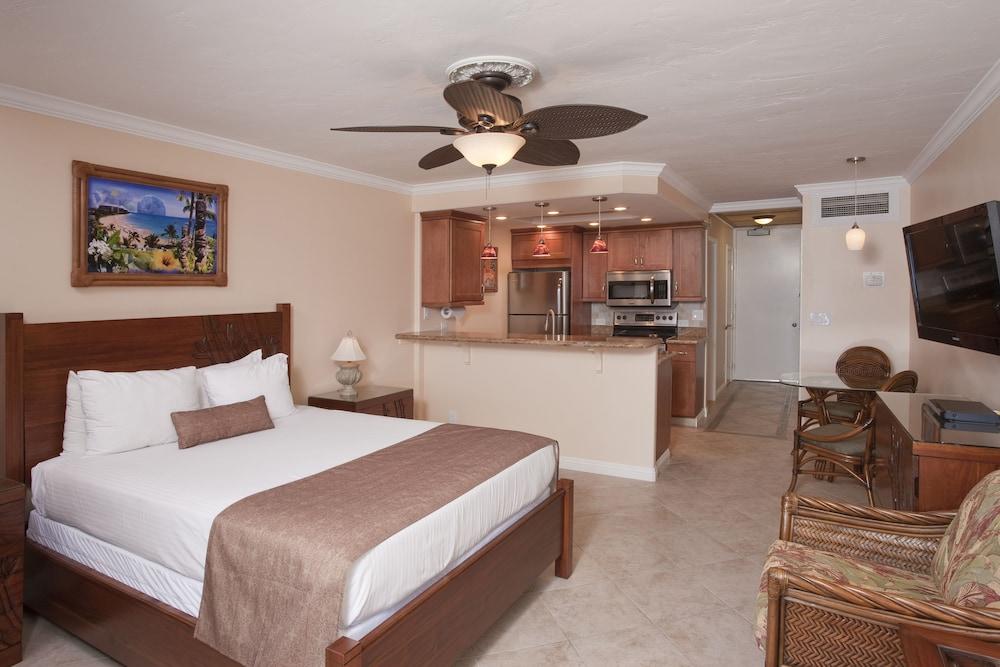 Shores Apartment