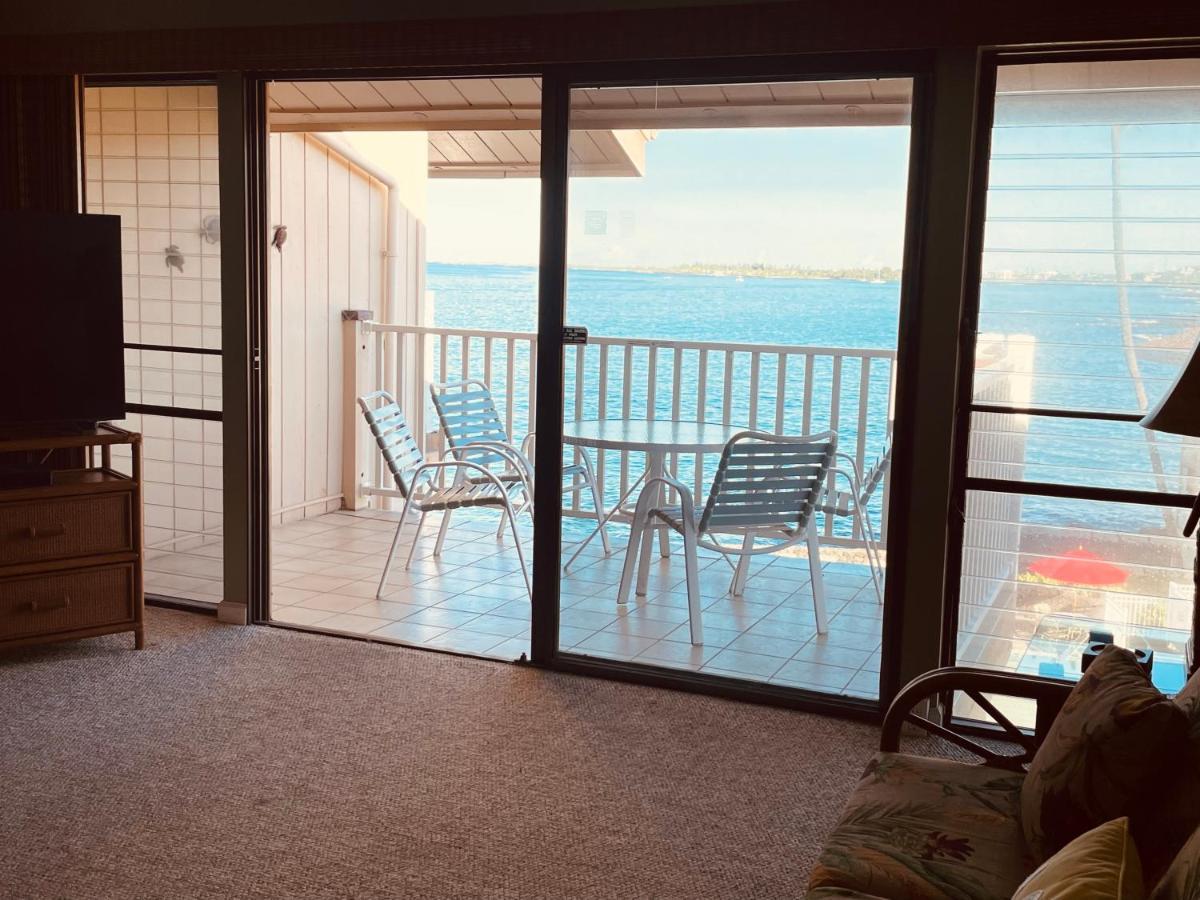 Sea Village With Unobstructed Ocean Views And Oceanside Pool Apartment *