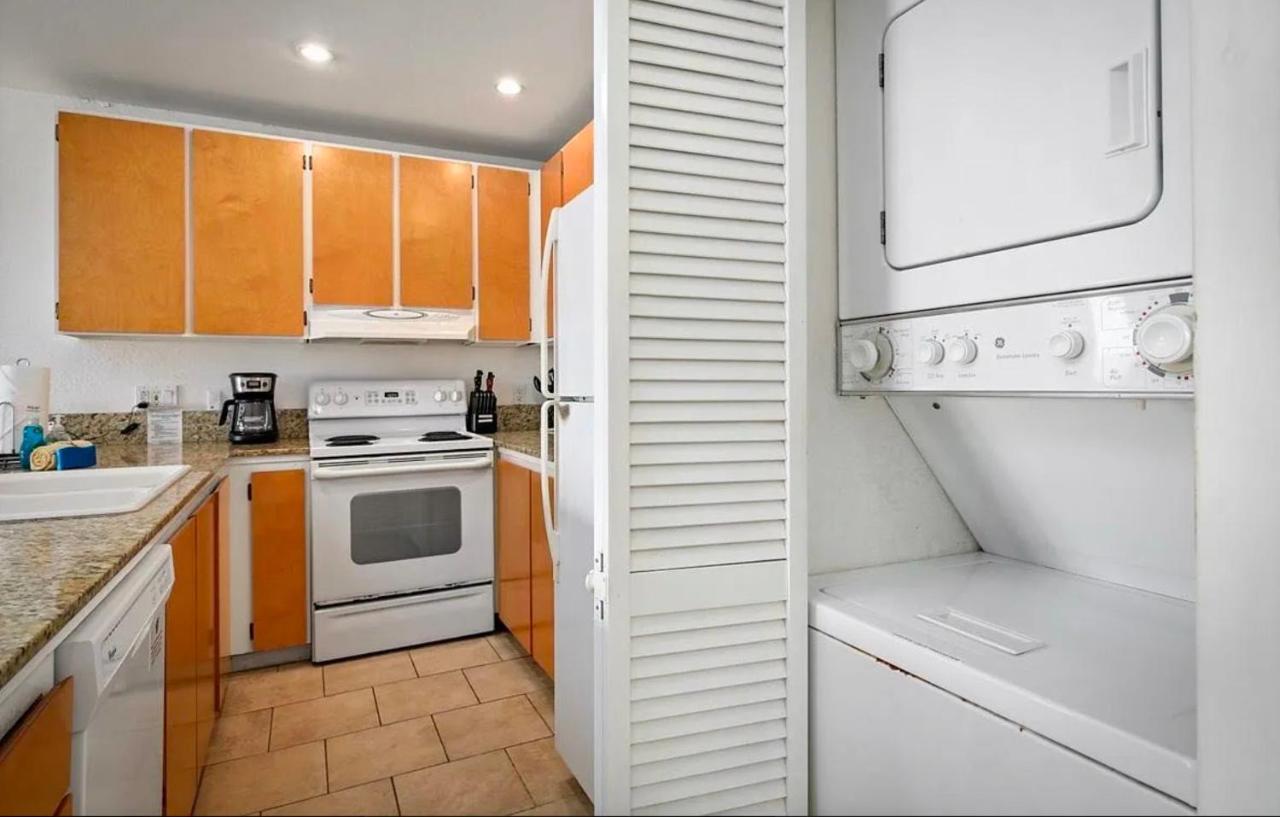 Sea Village With Unobstructed Ocean Views And Oceanside Pool *