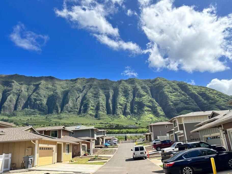 Holiday home New 4 Bedroom With Ocean And Gorgeous Mountain Views In The Gated Community Of Mauna Olu Waianae