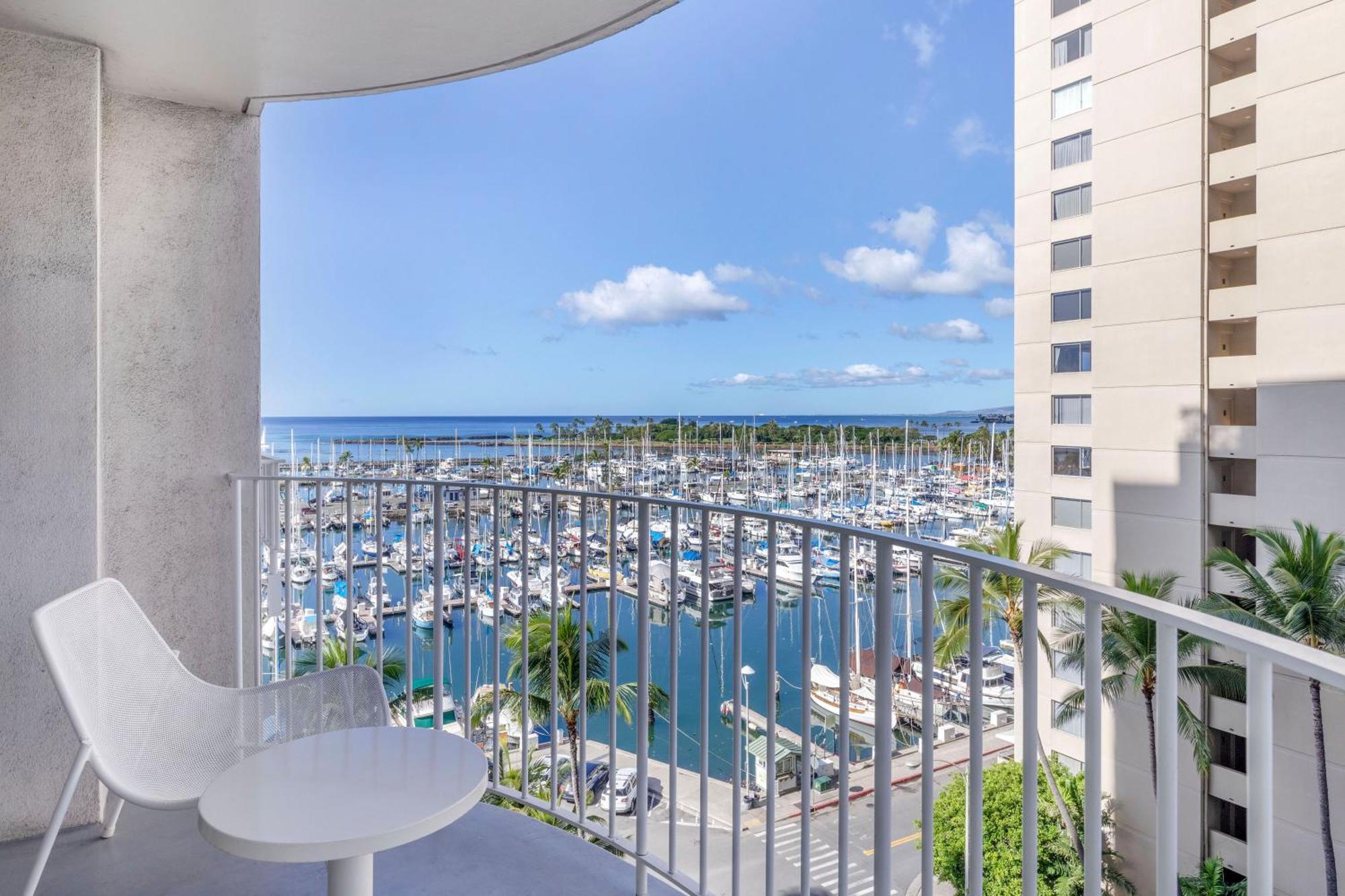 Hilton Vacation Club The Modern Hotel Honolulu