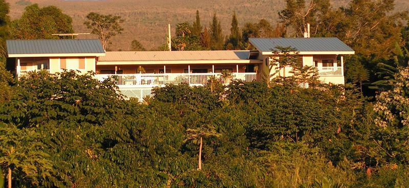 Hale Hualalai Bed & Breakfast 3*