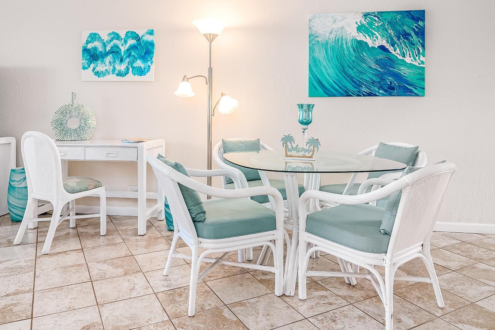 ***serendipity On The Moana - & Oceanfront - Great For Work & Play!*** Apartment *