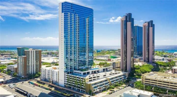 Luxury Oasis * Honolulu