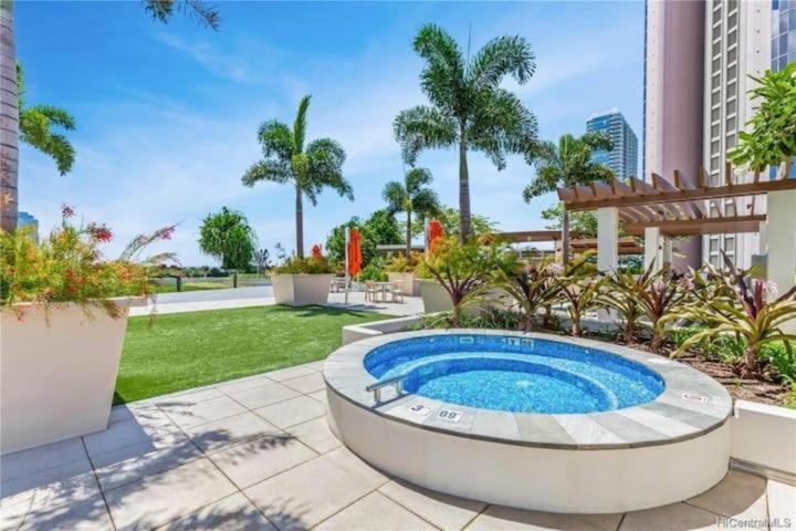 Luxury Oasis