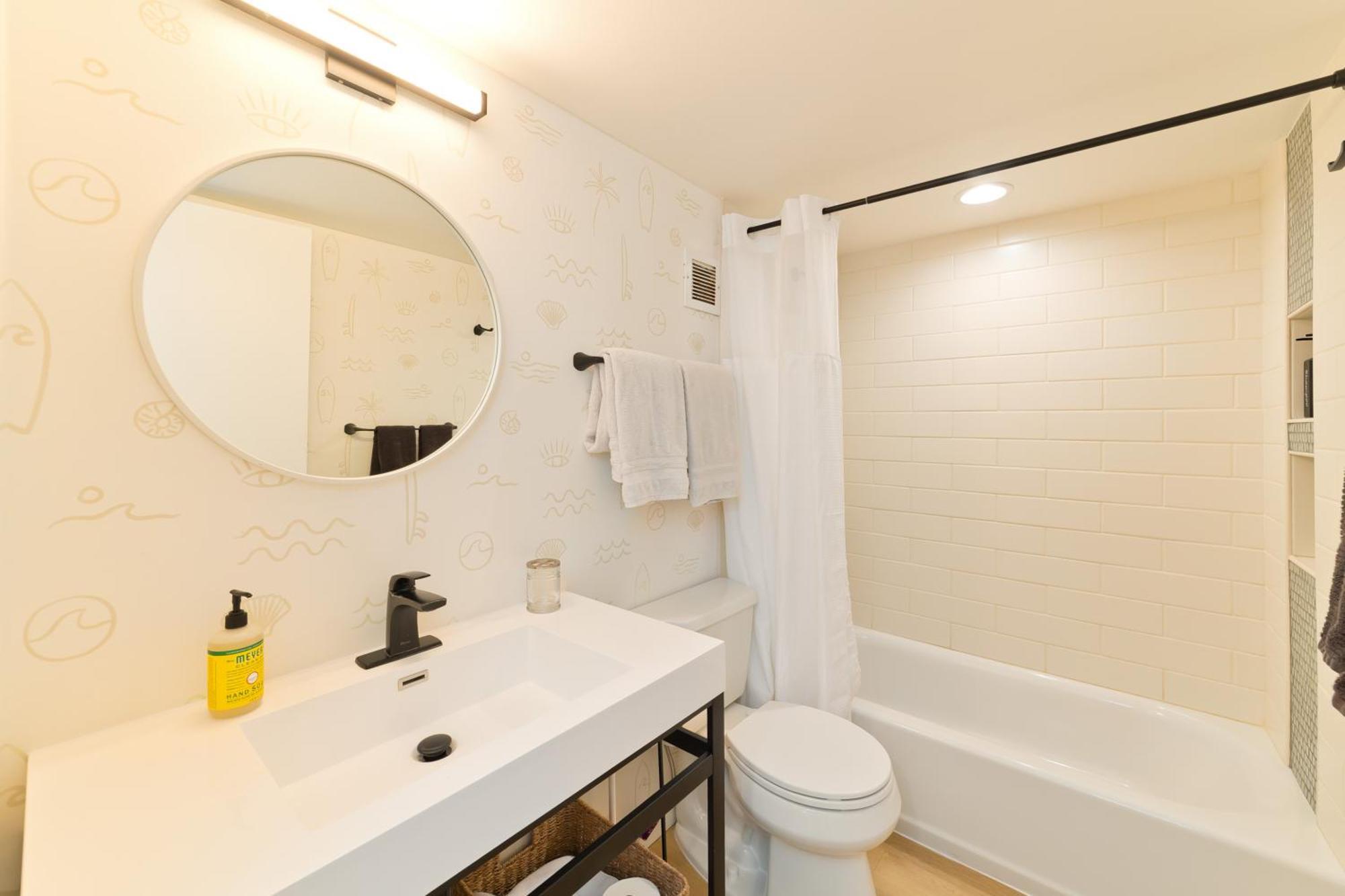 Apartment Family Getaway - Lava Room At Magic Sands Beach Kailua-Kona