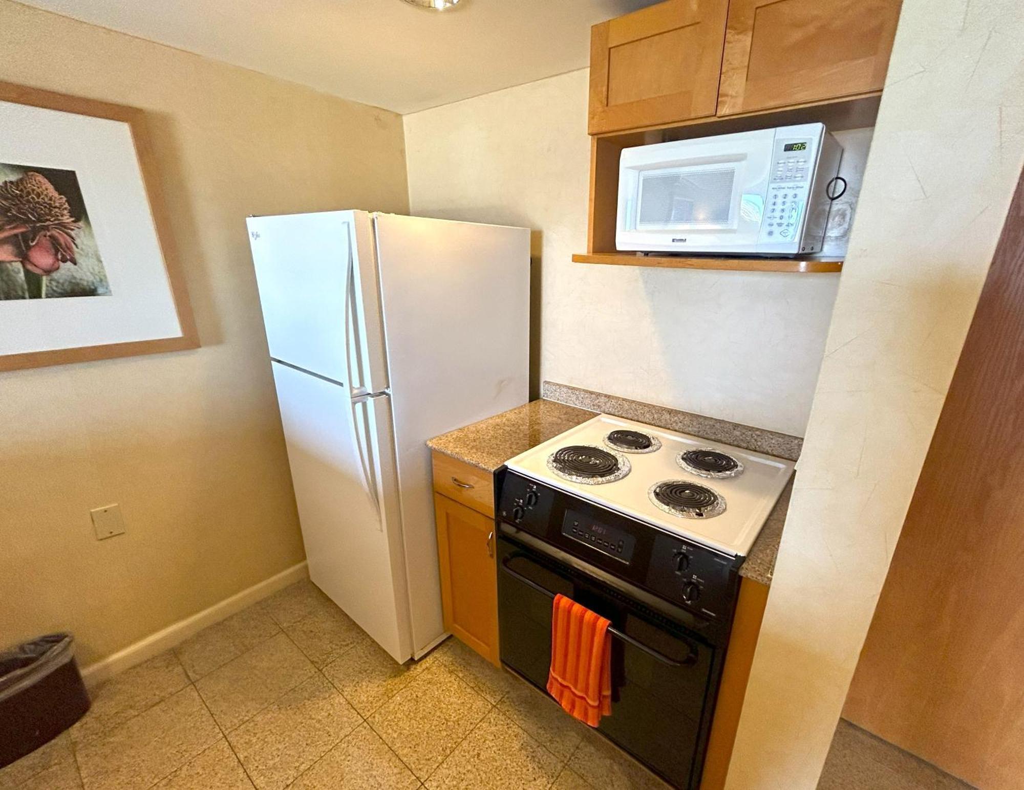 Ilikai 302 - Spacious With Stunning Ocean & Harbor Views Holiday home Honolulu
