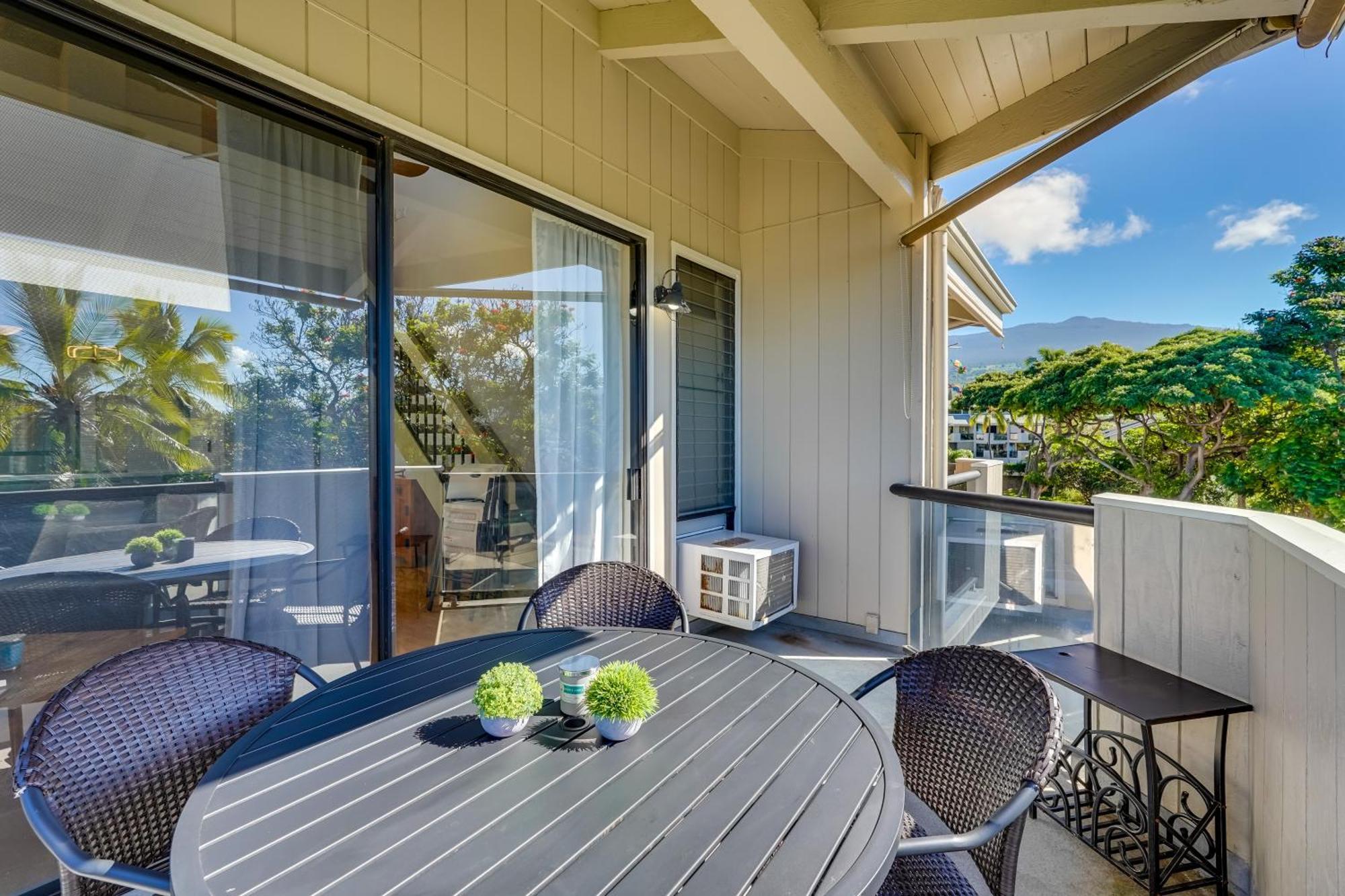Apartment Top-floor Bay With Ocean Views! Kailua-Kona