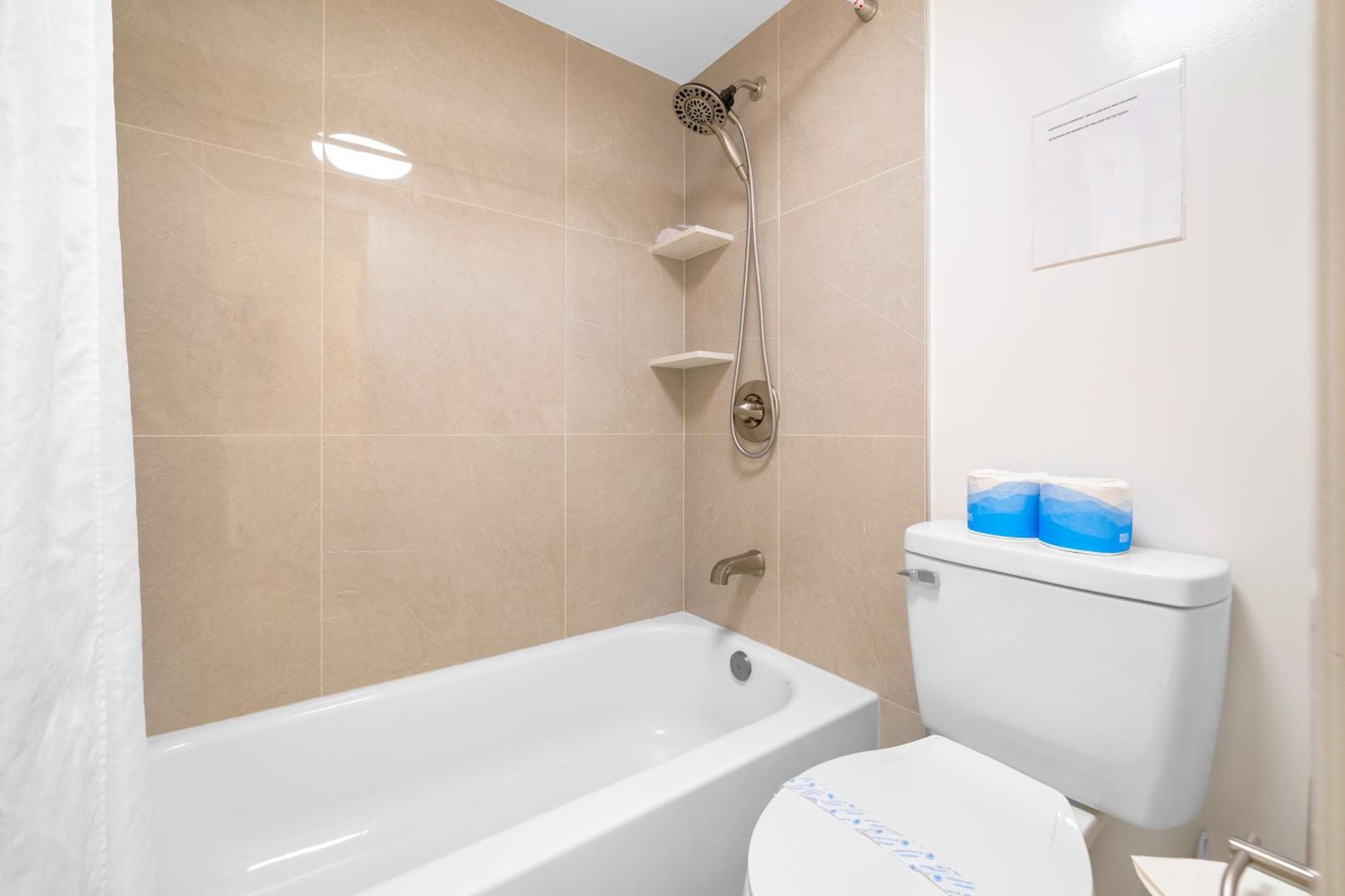 Tropical Bliss, Mountain View Near Waikiki With Free Parking Apartment *