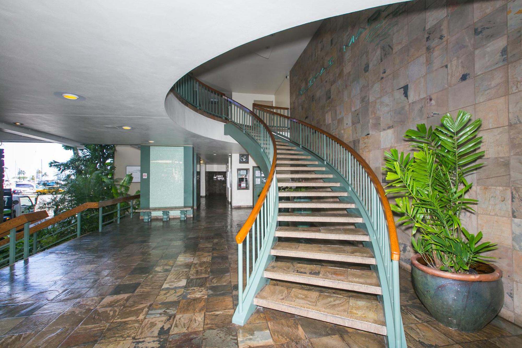 Ilikai Marina 1889 View Apartment *