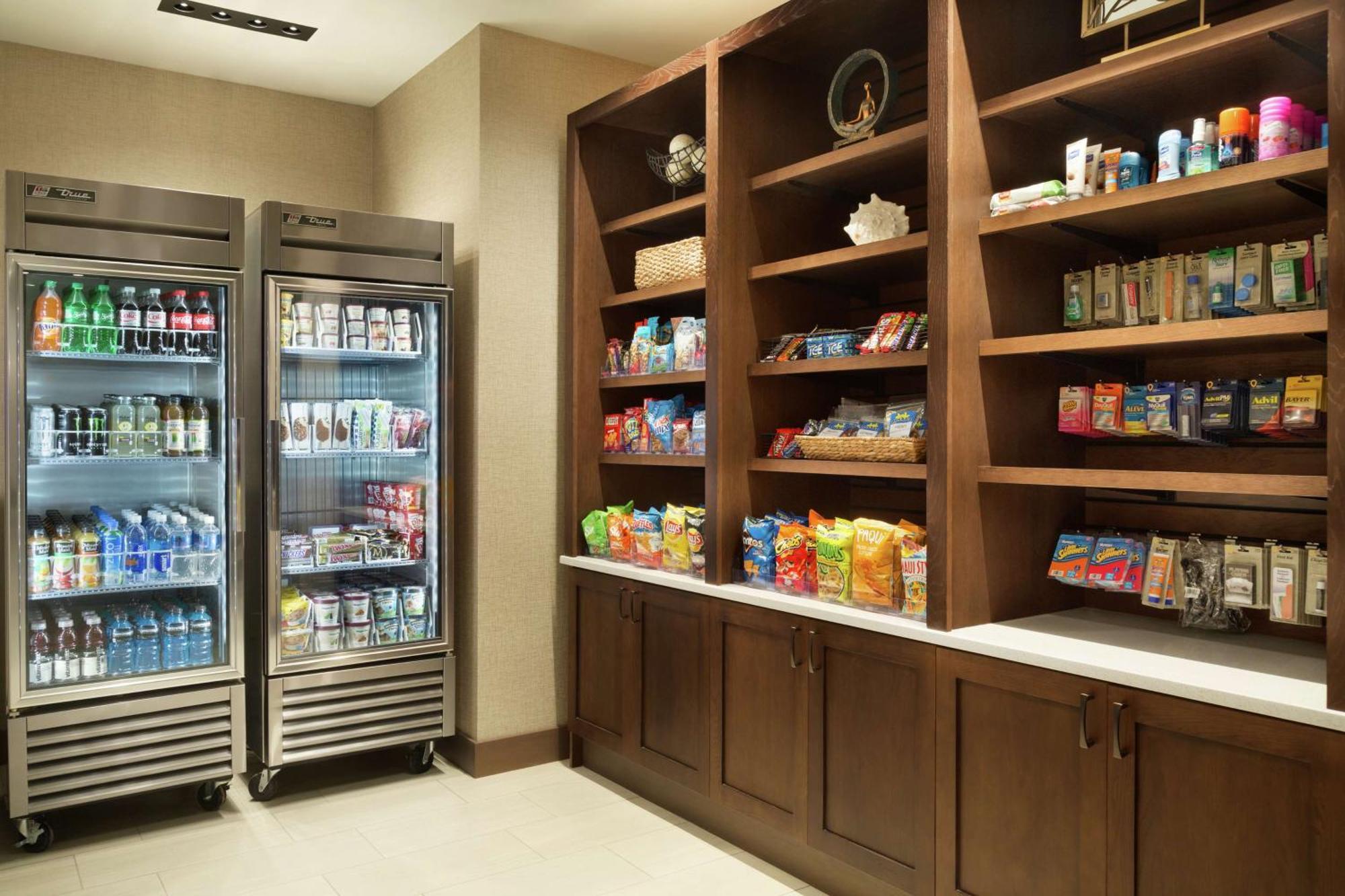 Embassy By Hilton Oahu - Free Breakfast Hotel