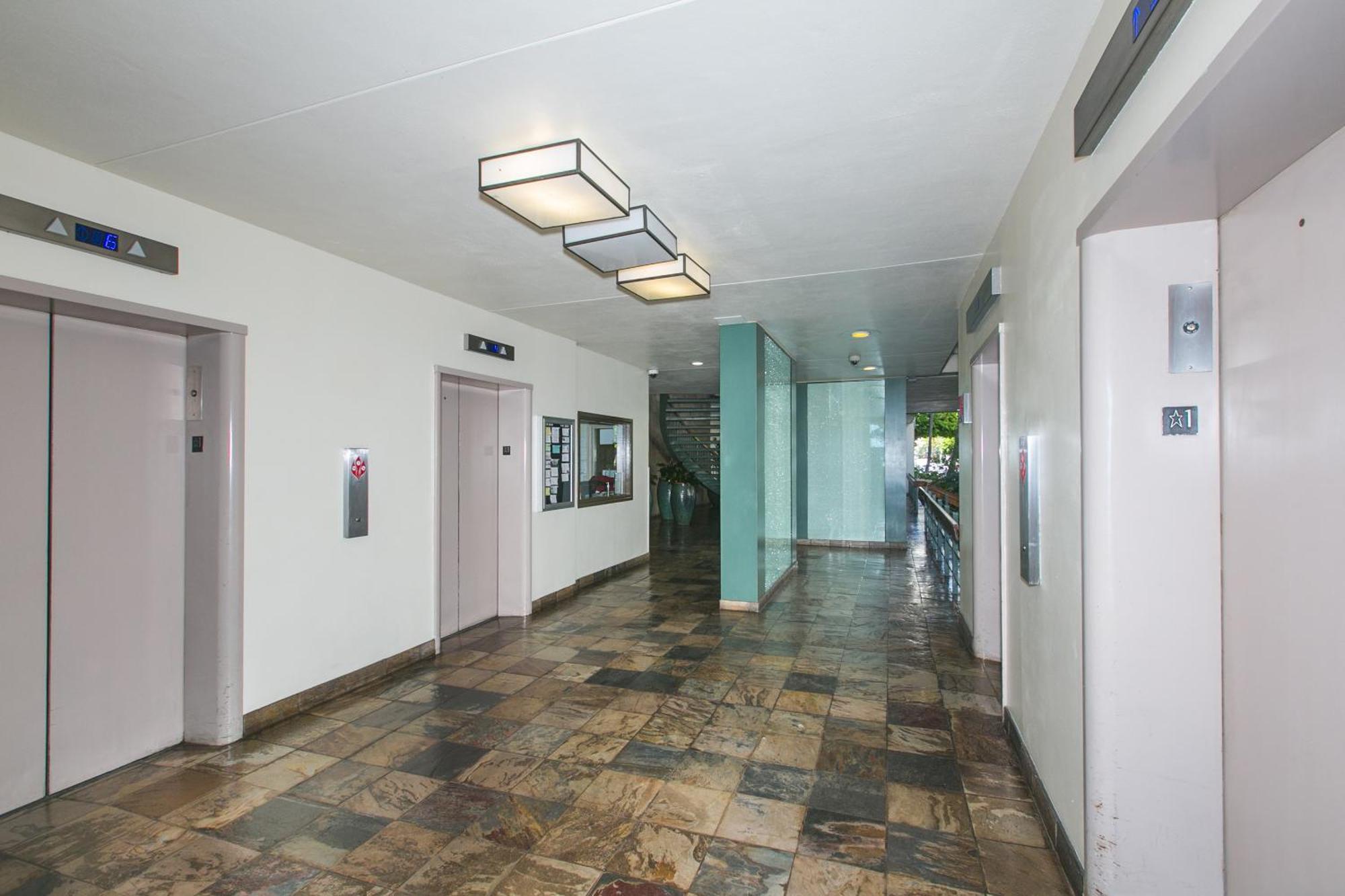 Ilikai Marina 1495 View Apartment Honolulu