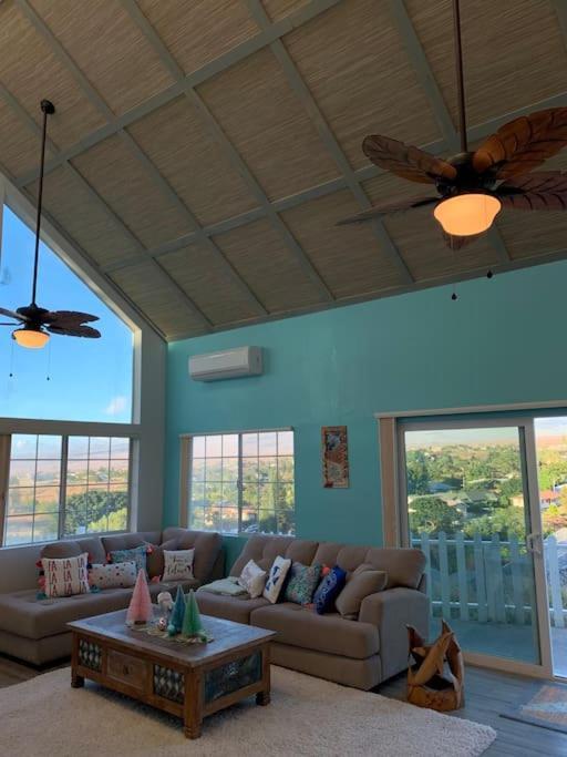 Coastal Sleeps 10 *