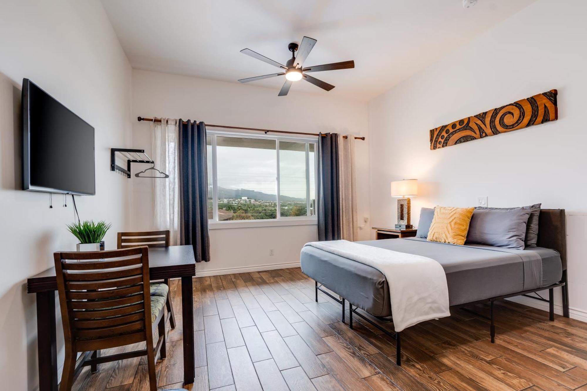 Unit 4 Maui Ohana Modern * Wailuku