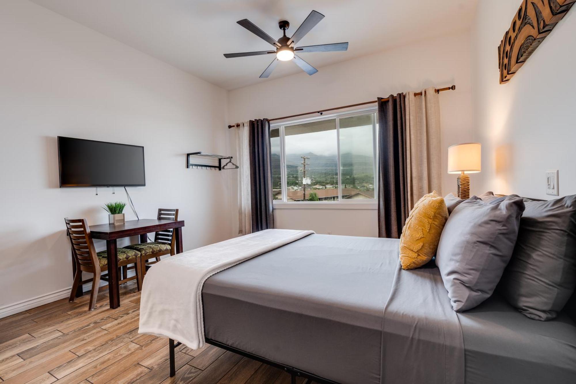 Unit 4 Maui Ohana Modern
