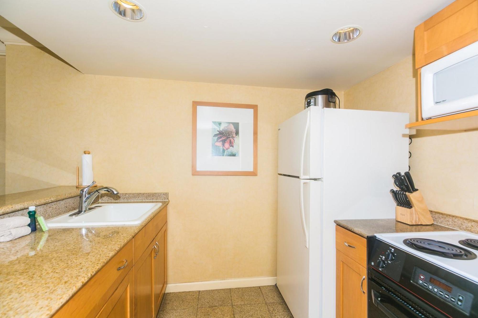 Ilikai Tower 333 Yacht Harbor View 1br Apartment Honolulu