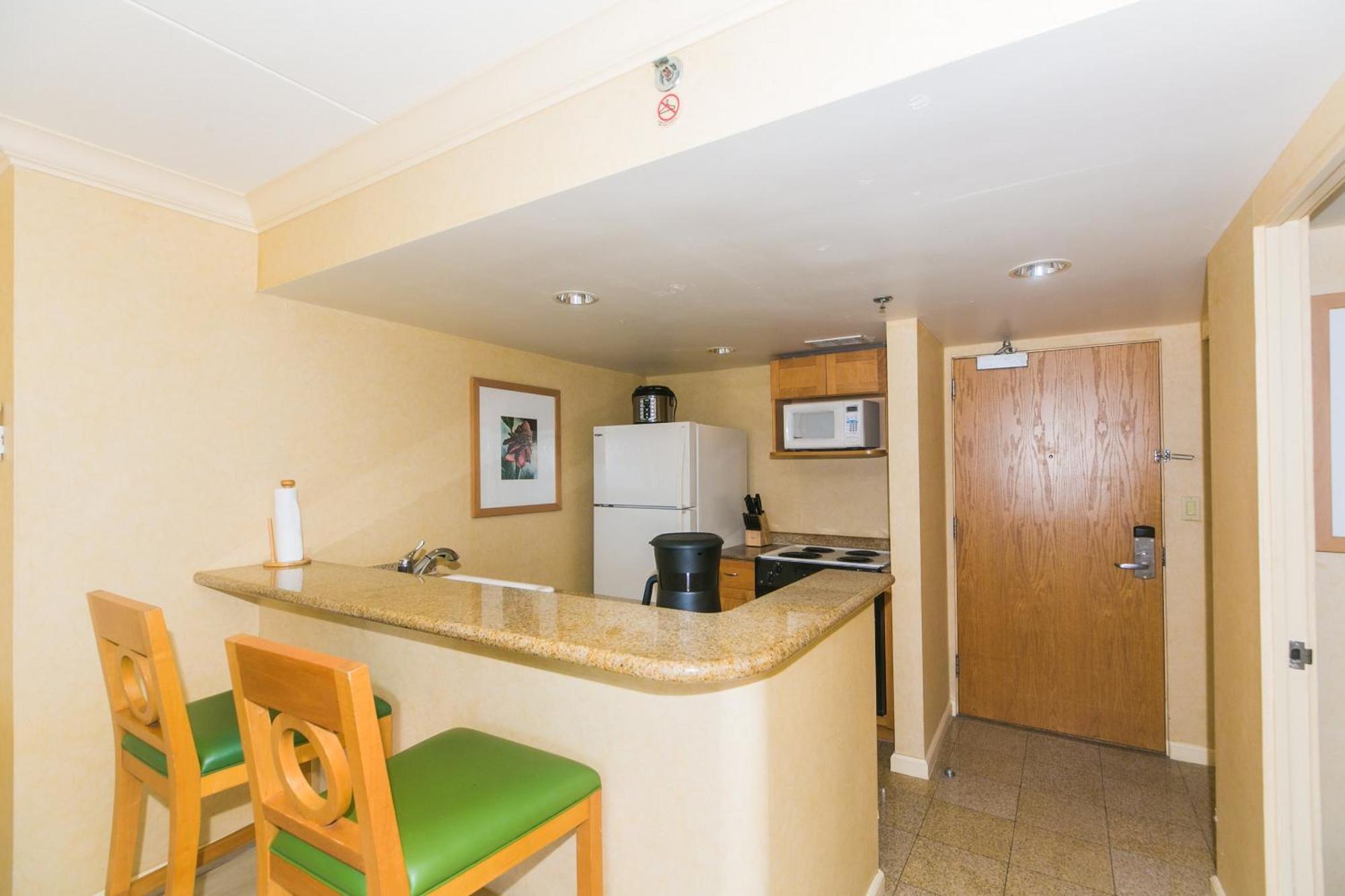 Ilikai Tower 333 Yacht Harbor View 1br *