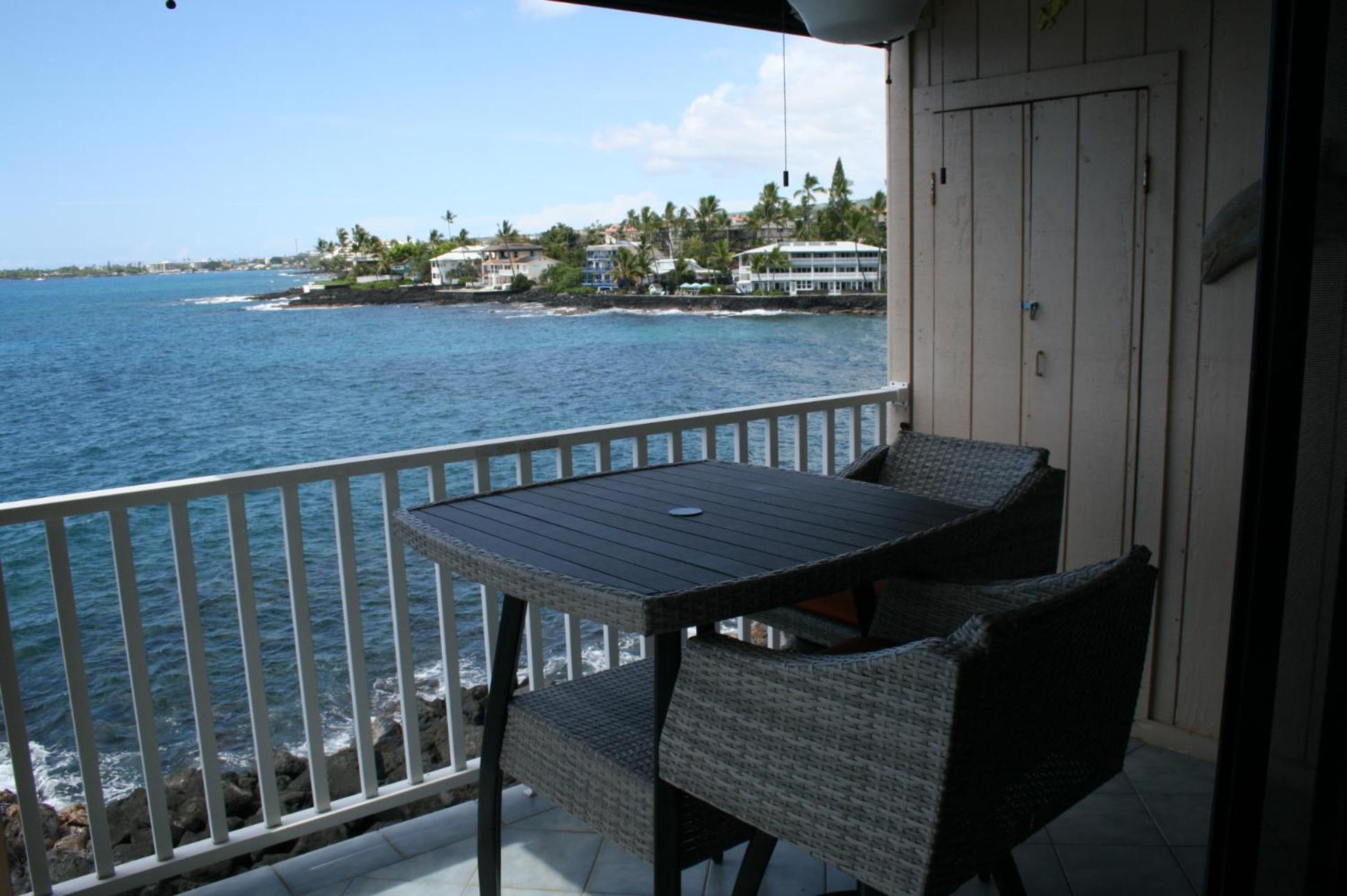 Holiday home Oceanfront Paradise With Private Lanai Overlooking Bay *