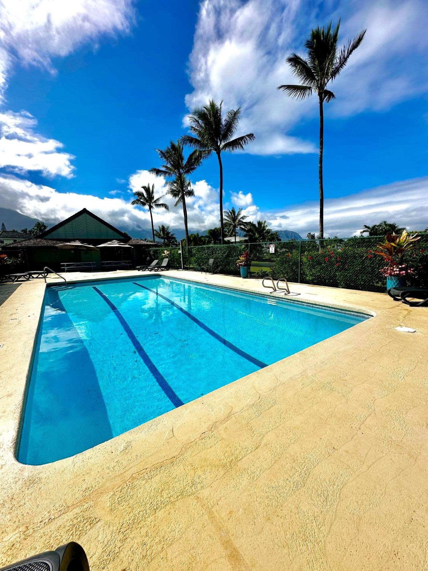 Holiday home 4br 2ba Newly Furnished Home, Ac, Pool, Tennis