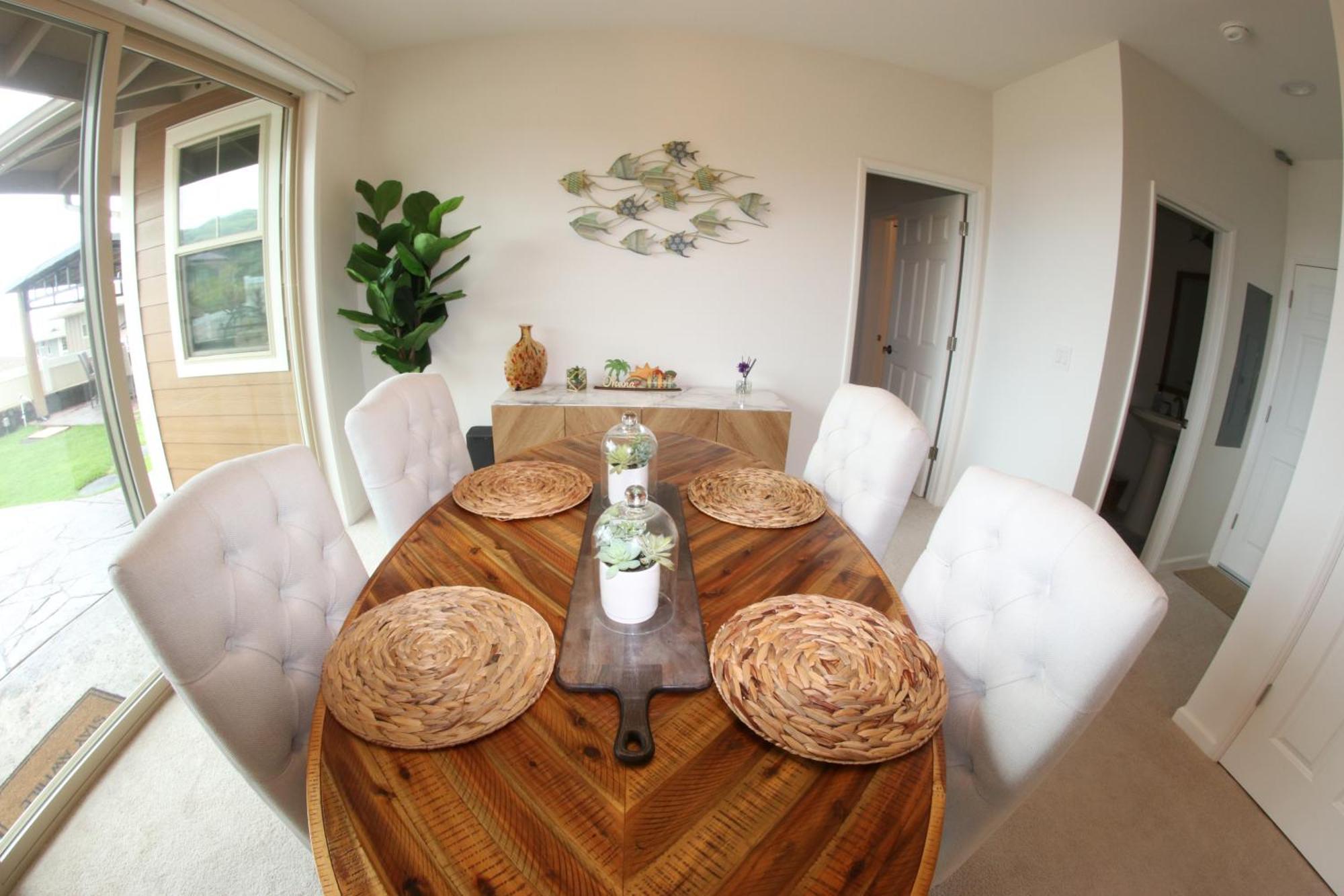 New 4 Bedroom With Ocean And Gorgeous Mountain Views In The Gated Community Of Mauna Olu