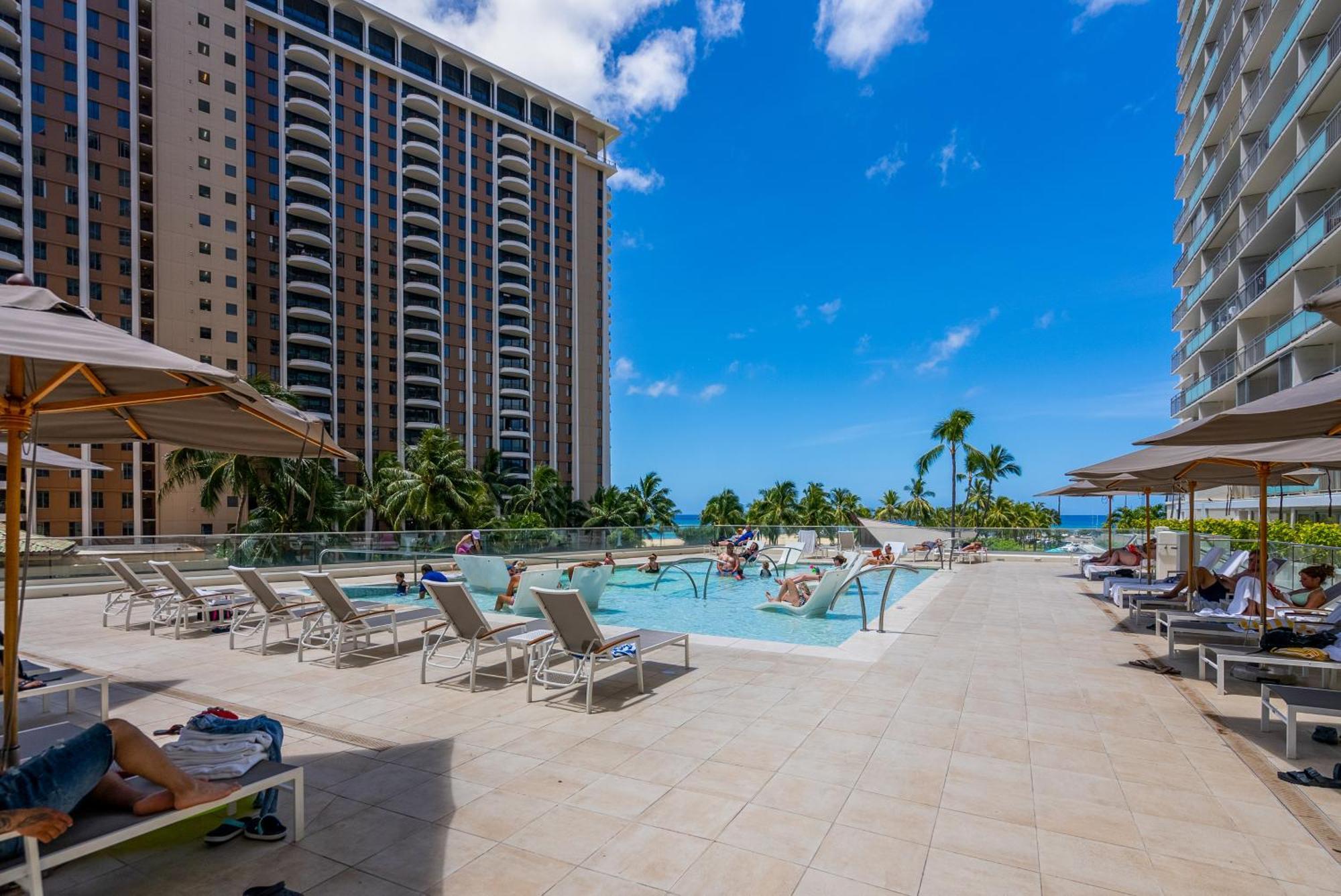 Ilikai * Honolulu