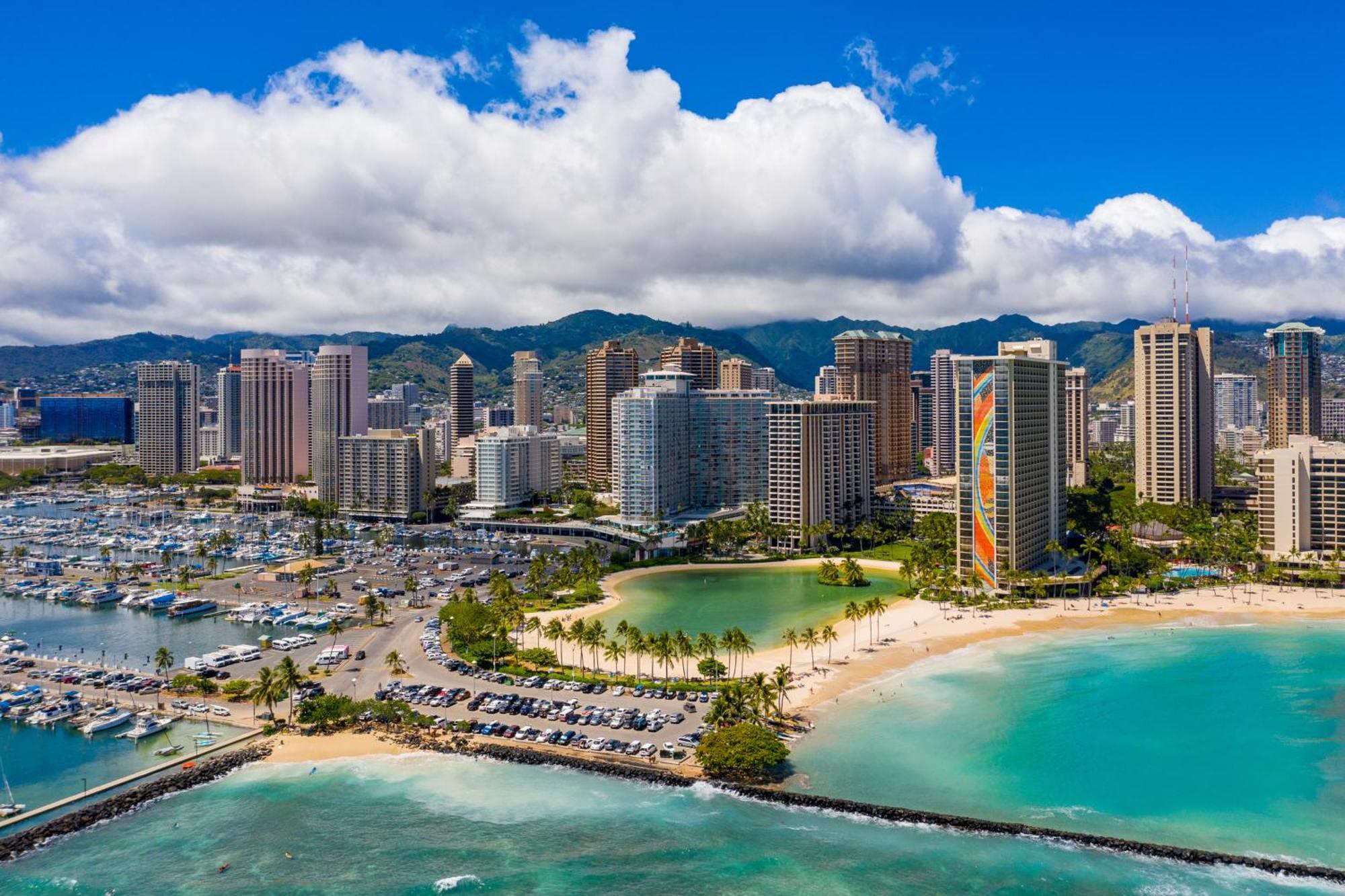 Ilikai * Honolulu