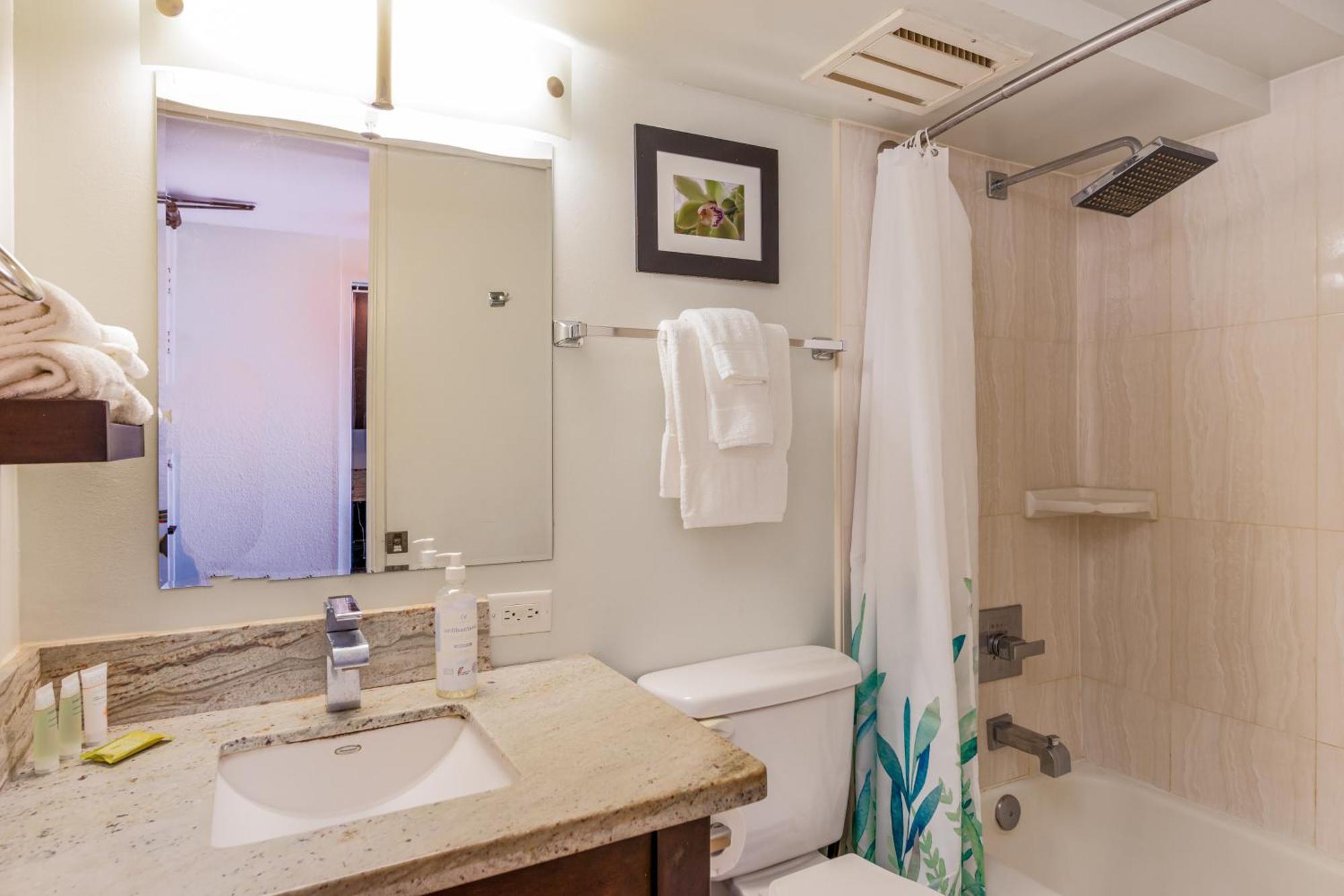 Island Colony Apartment Honolulu