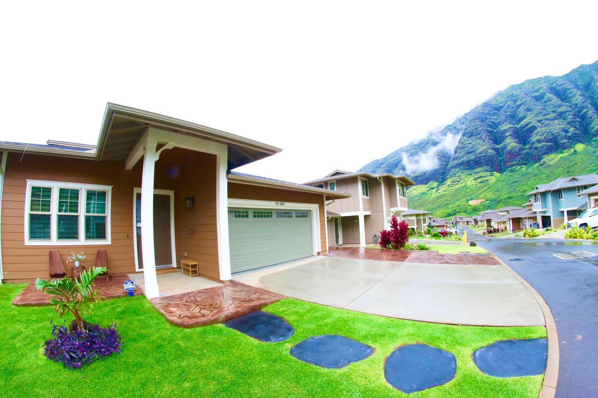 Holiday home New 4 Bedroom With Ocean And Gorgeous Mountain Views In The Gated Community Of Mauna Olu Waianae
