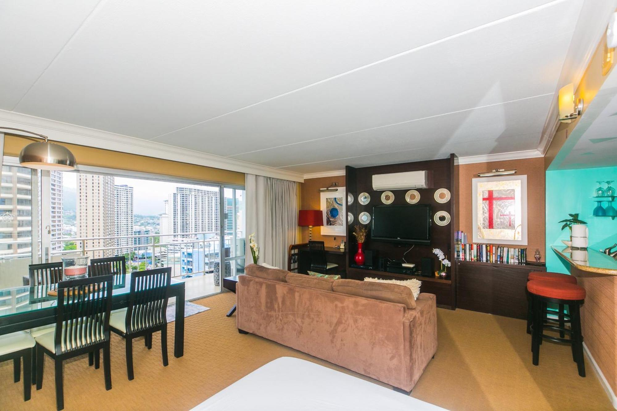 Ilikai Tower 2121 View 1br Apartment Honolulu