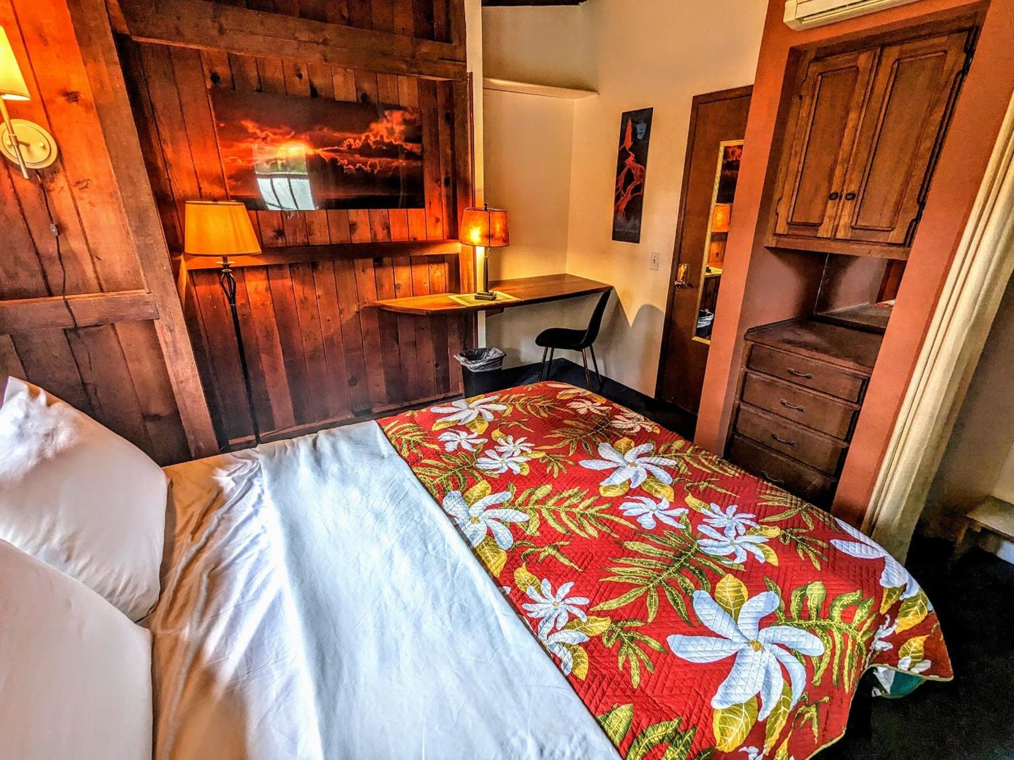 Kehena Mauka Nui Club Lgbtqia+ Clothing Optional Bed & Breakfast *