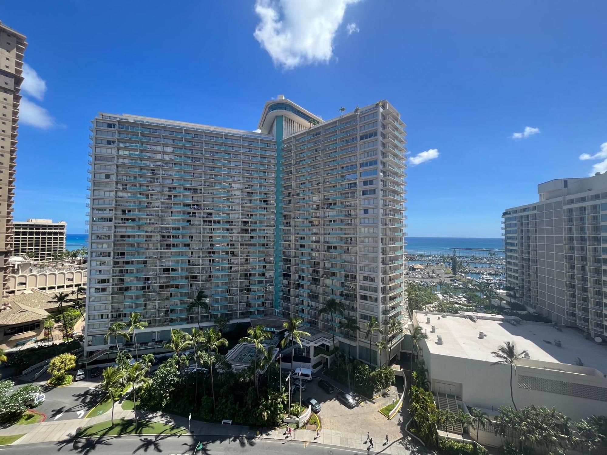Ilikai 308 - Spacious With Stunning Ocean & Harbor Views Honolulu