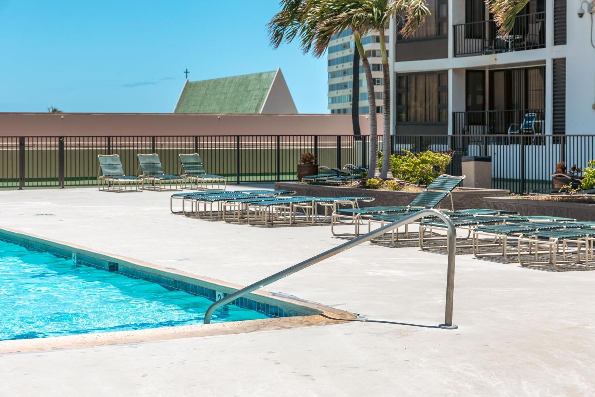 Apartment Aloha Getaway, Ocean View Near Waikiki With Free Parking *
