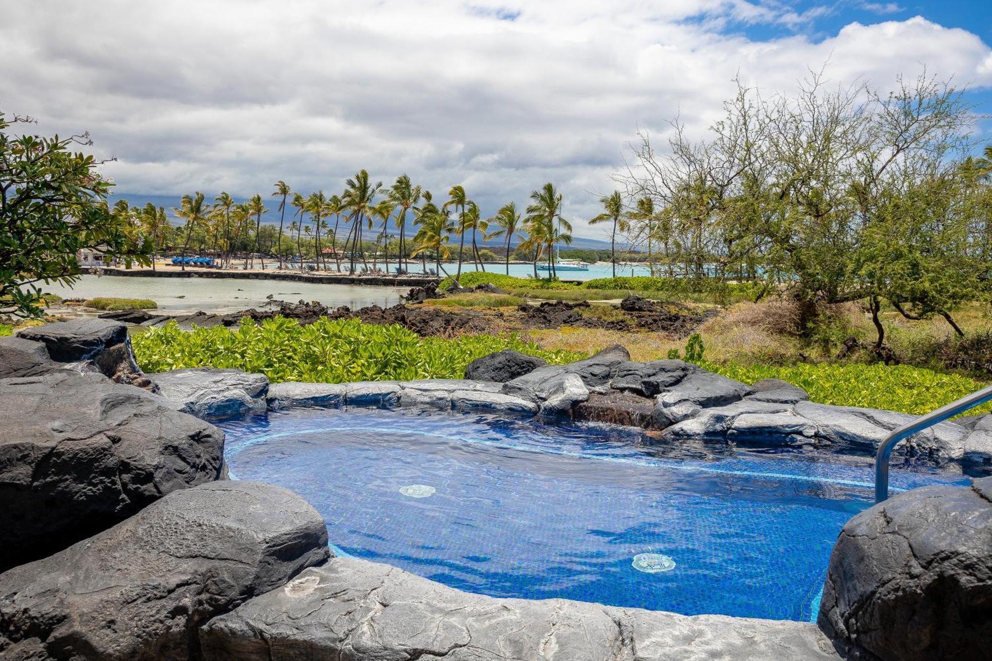 Hilton Pool Pass Included, Kolea - Luxe Penthouse Holiday home Waikoloa