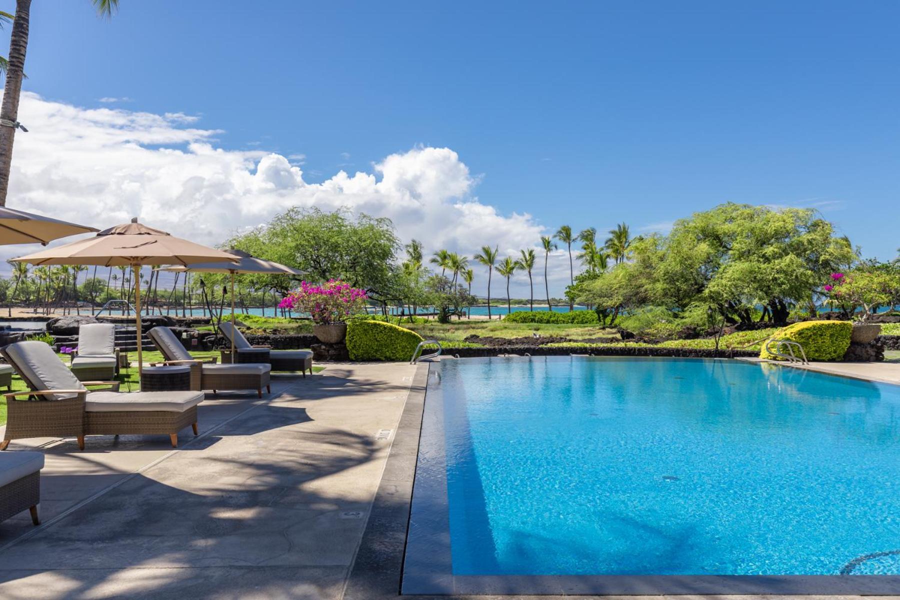 Hilton Pool Pass Included, Kolea - Luxe Penthouse Holiday home *