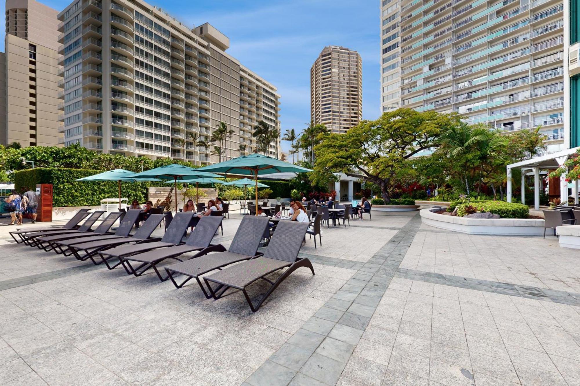 Ilikai * Honolulu