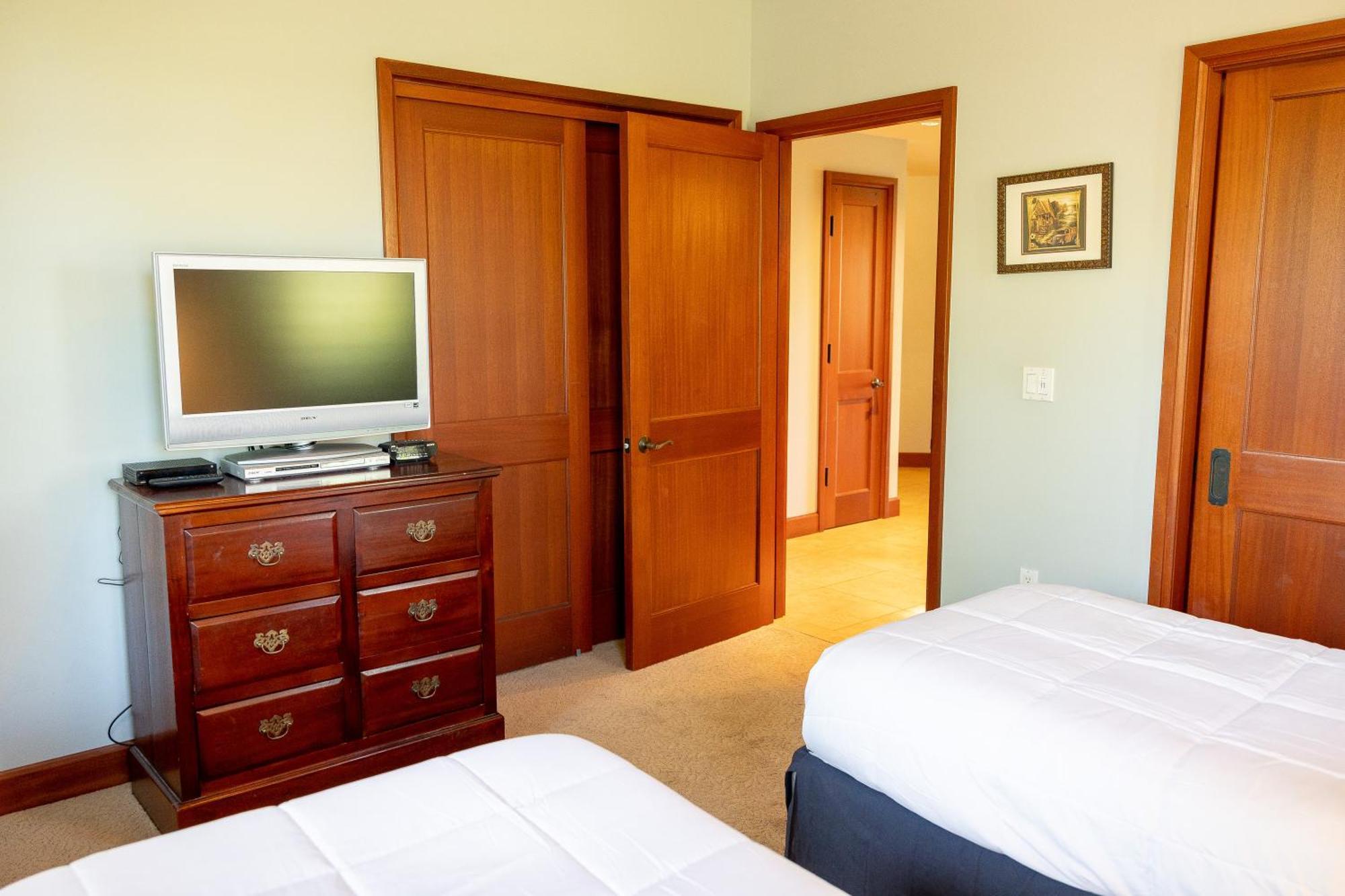 Hilton Pool Pass Included, Kolea - Stylish & Comfy Walk To Patio Pool Gym Waikoloa