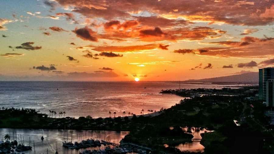 Waikiki Steps To Beach-mall Free Parking-wifi Apartment Honolulu