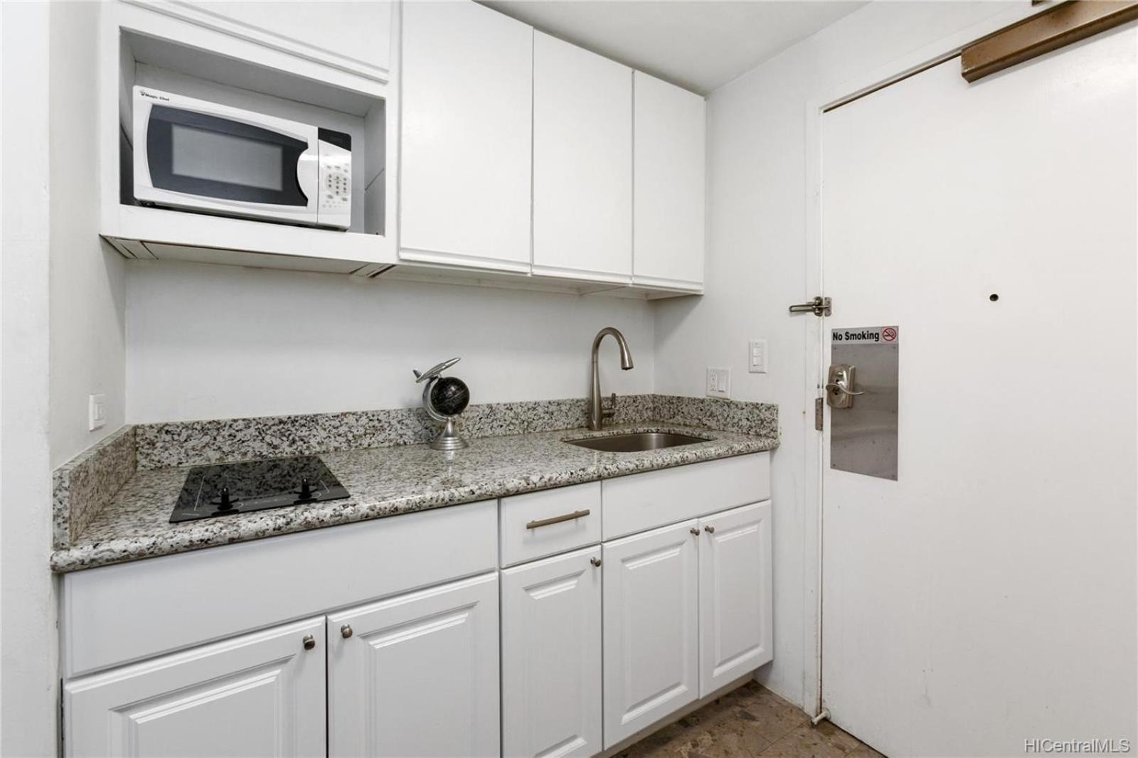 Waikiki Steps To Beach-mall Free Parking-wifi *