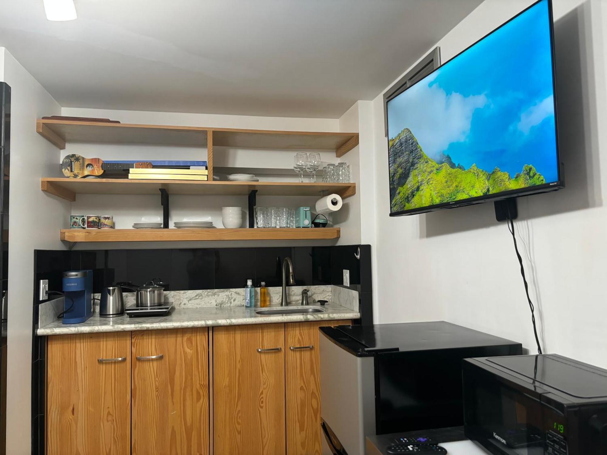 Apartment Condotel With Free Parking Wifi Ac Honolulu