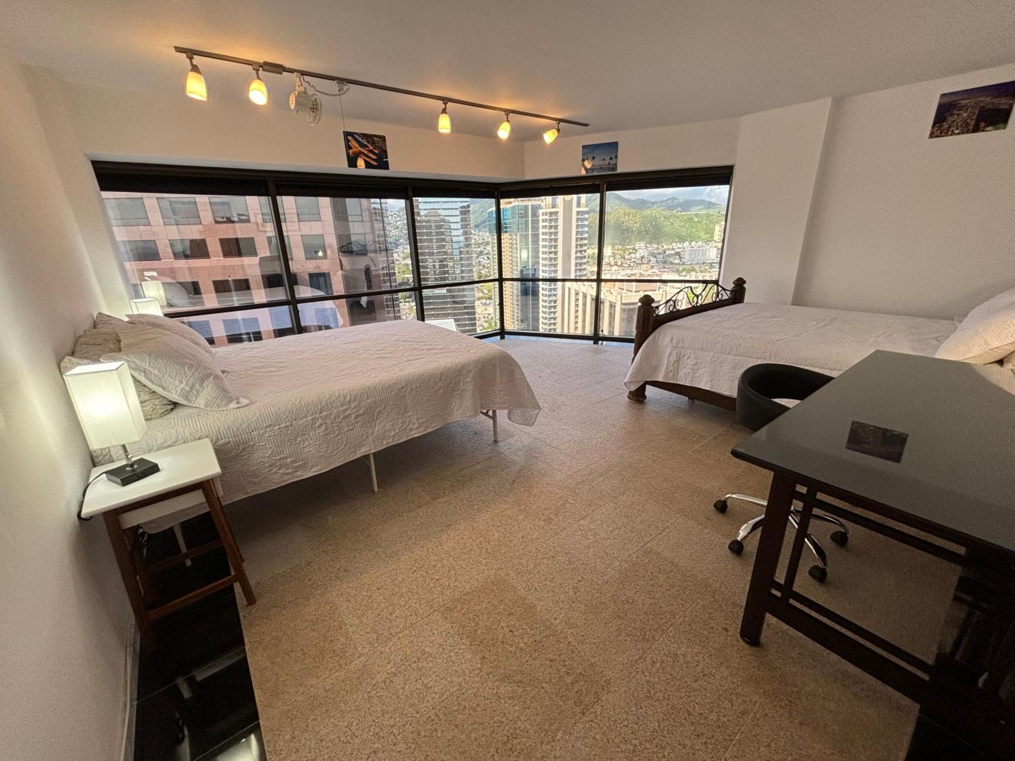 Condotel With Free Parking Wifi Ac Apartment Honolulu