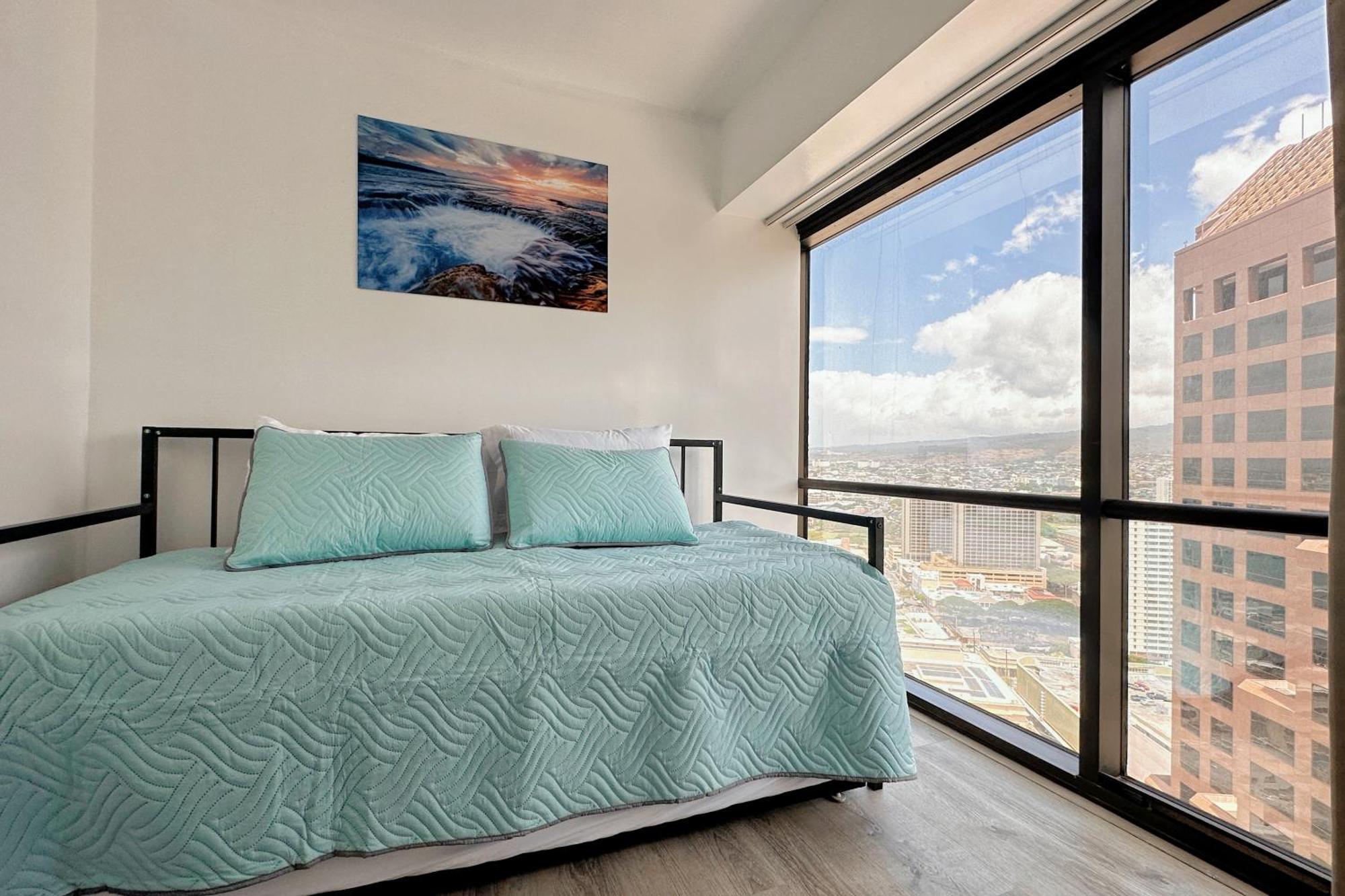 Condotel With Free Parking Wifi Ac * Honolulu