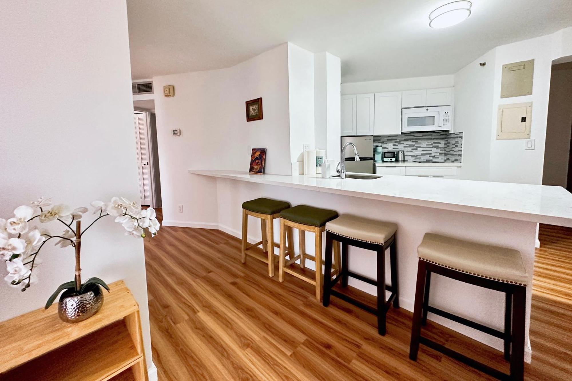 Apartment Condotel With Free Parking Wifi Ac Honolulu