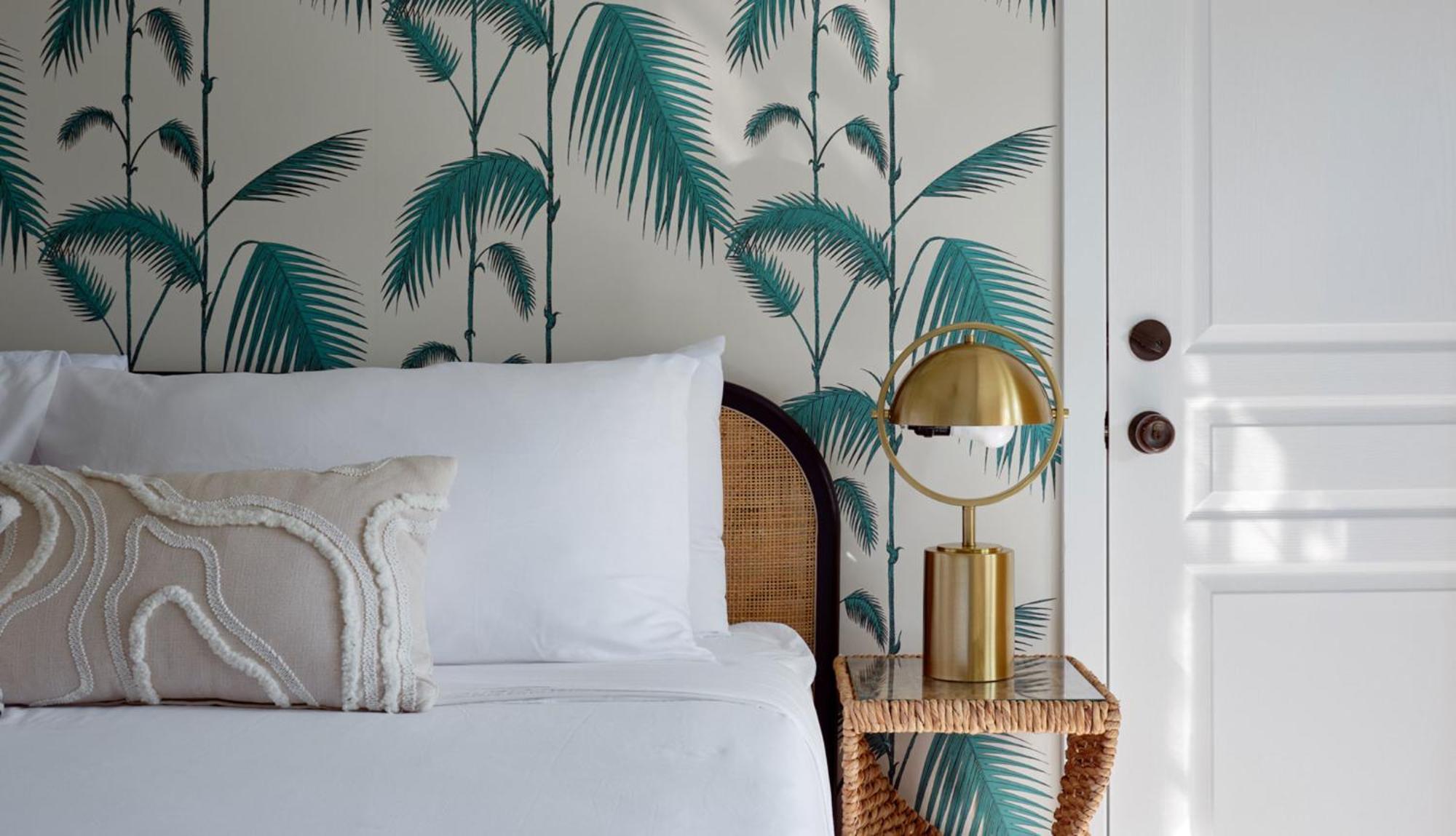 The Historic Maui 3* Wailuku