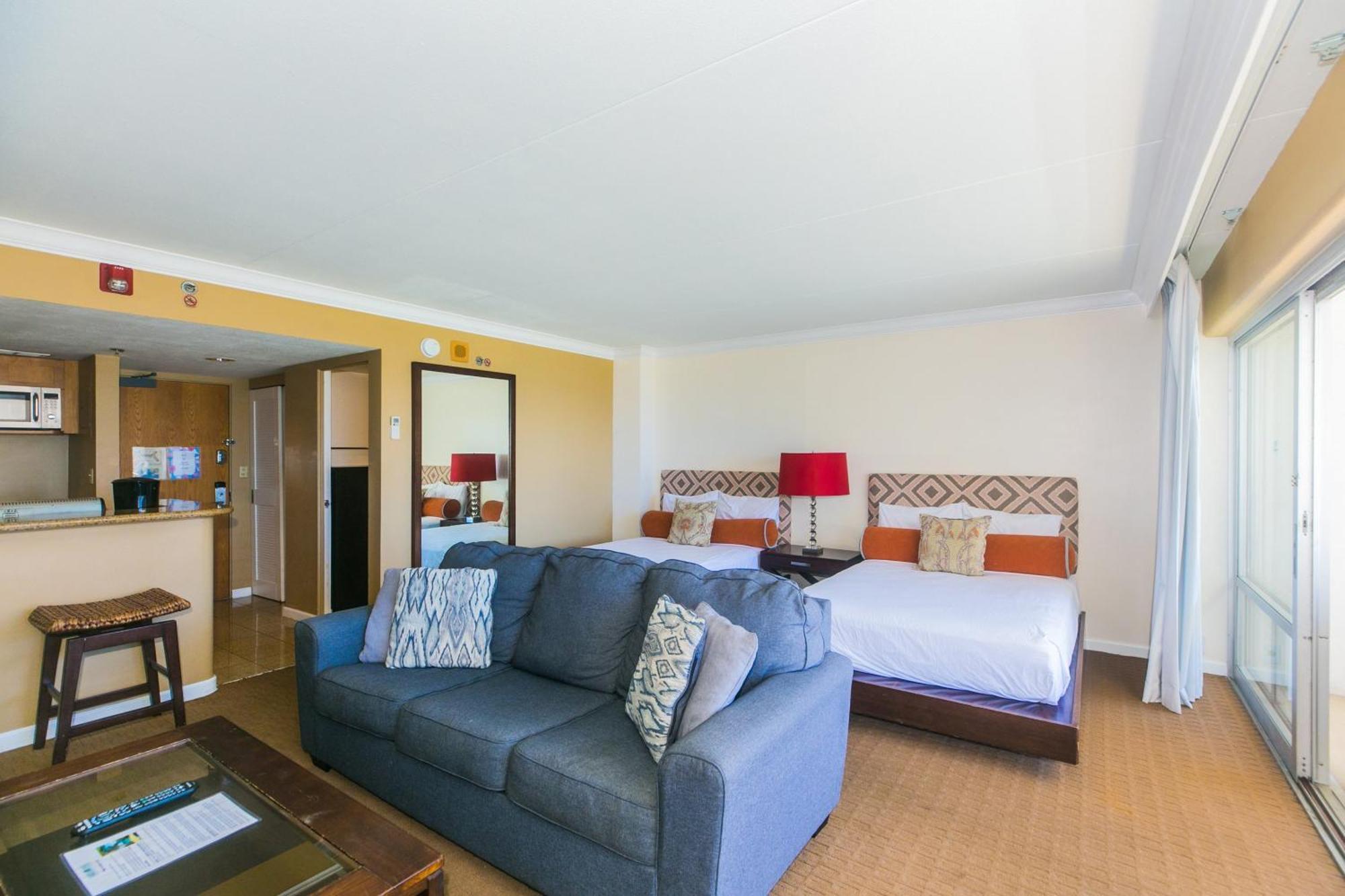 Ilikai Tower 1812 Lagoon View 1br