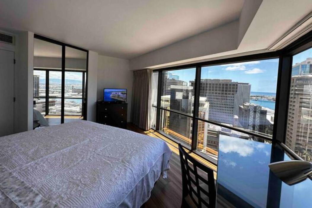 Condotel With Free Parking Wifi Ac Apartment