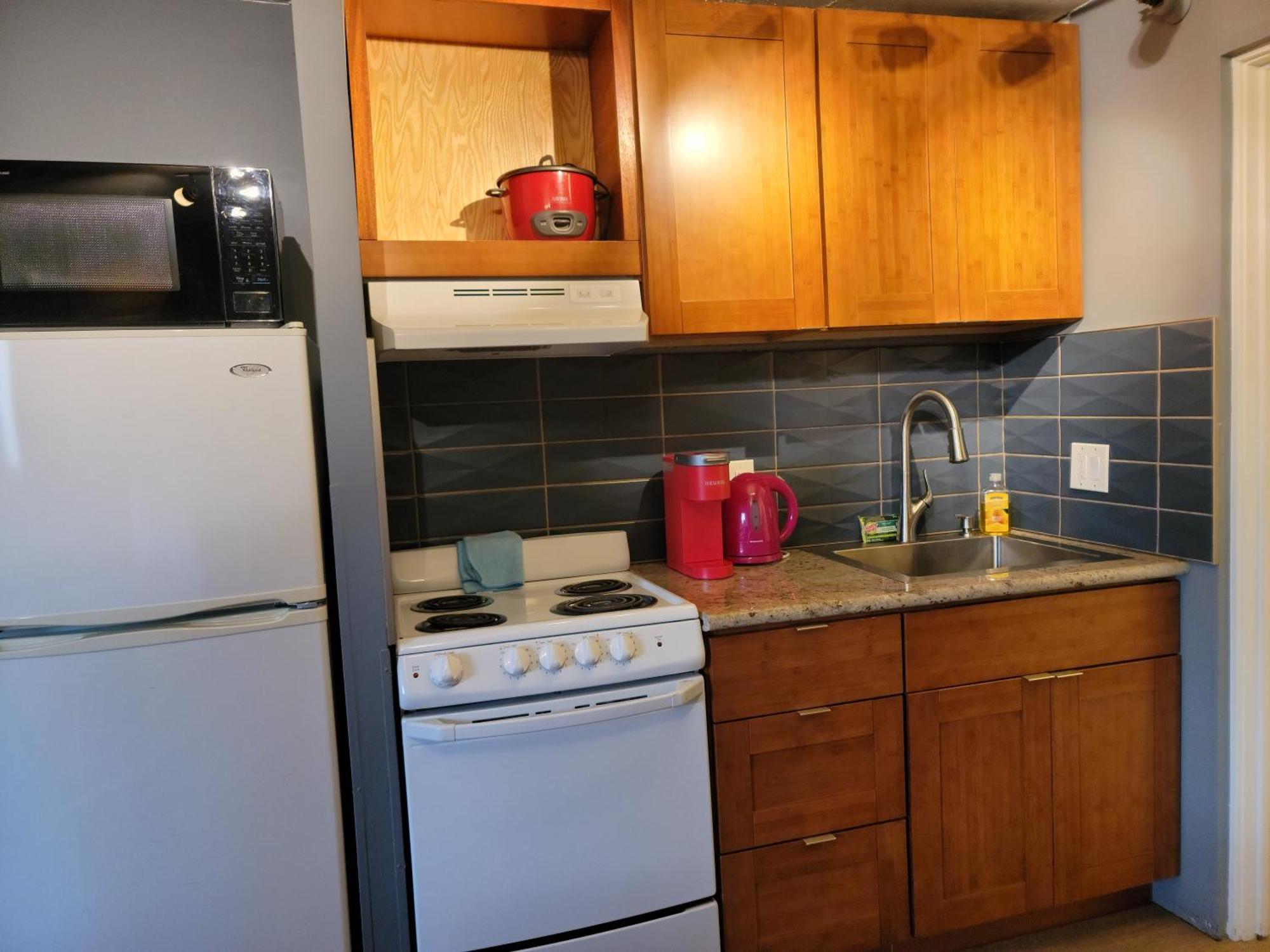 Waikiki Steps To Beach-mall Free Parking-wifi *