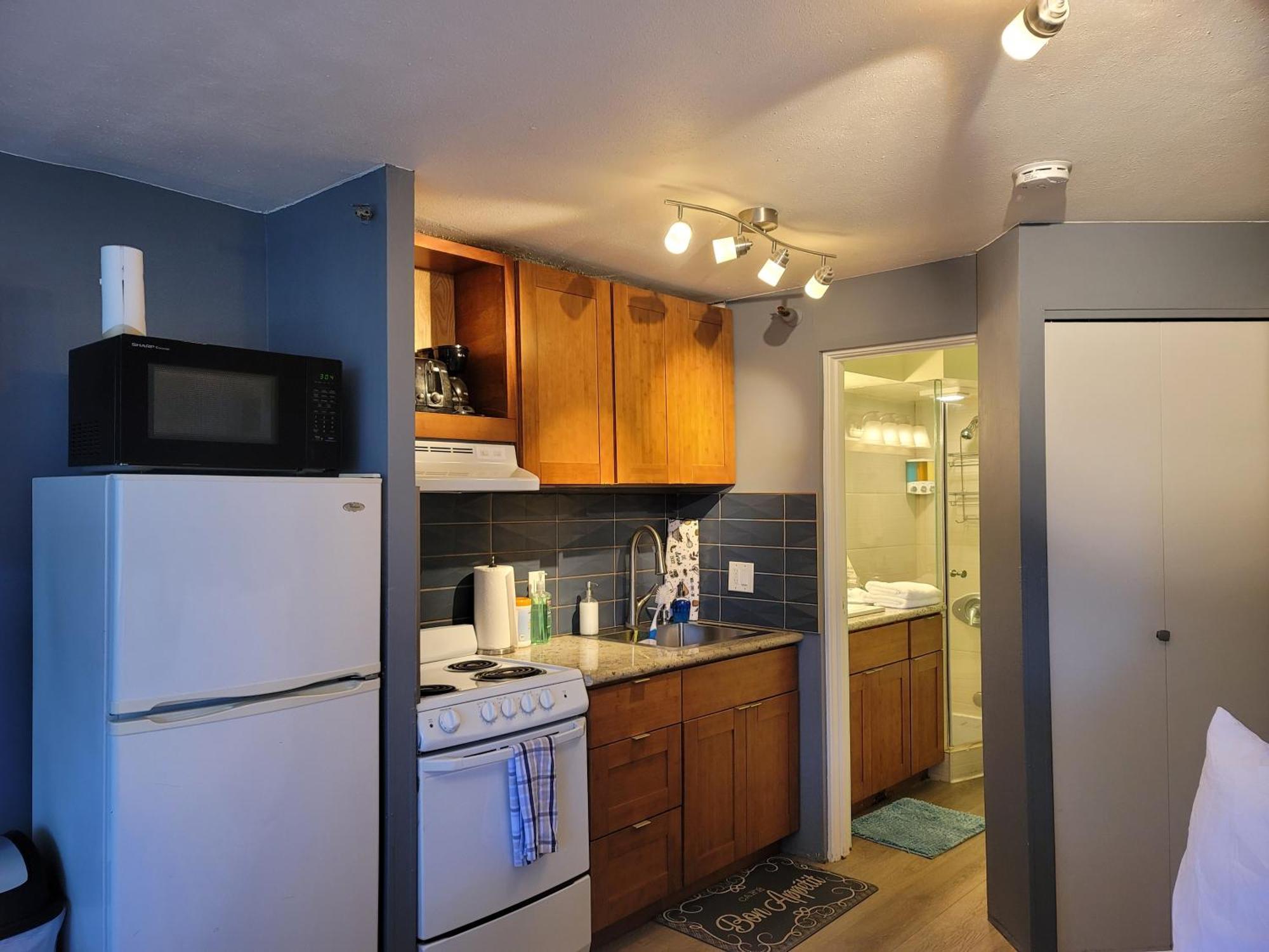 Waikiki Steps To Beach-mall Free Parking-wifi Honolulu