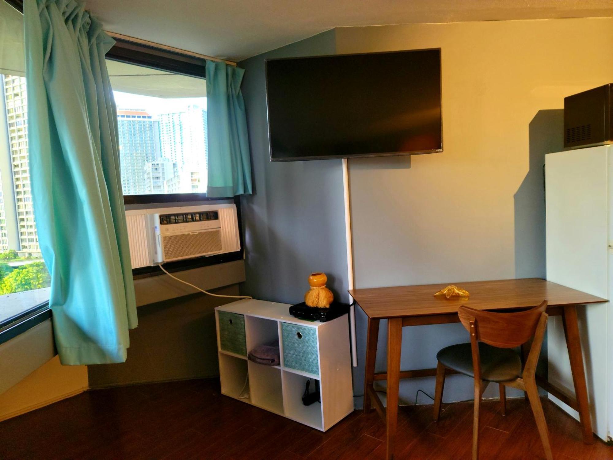 Waikiki Steps To Beach-mall Free Parking-wifi * Honolulu