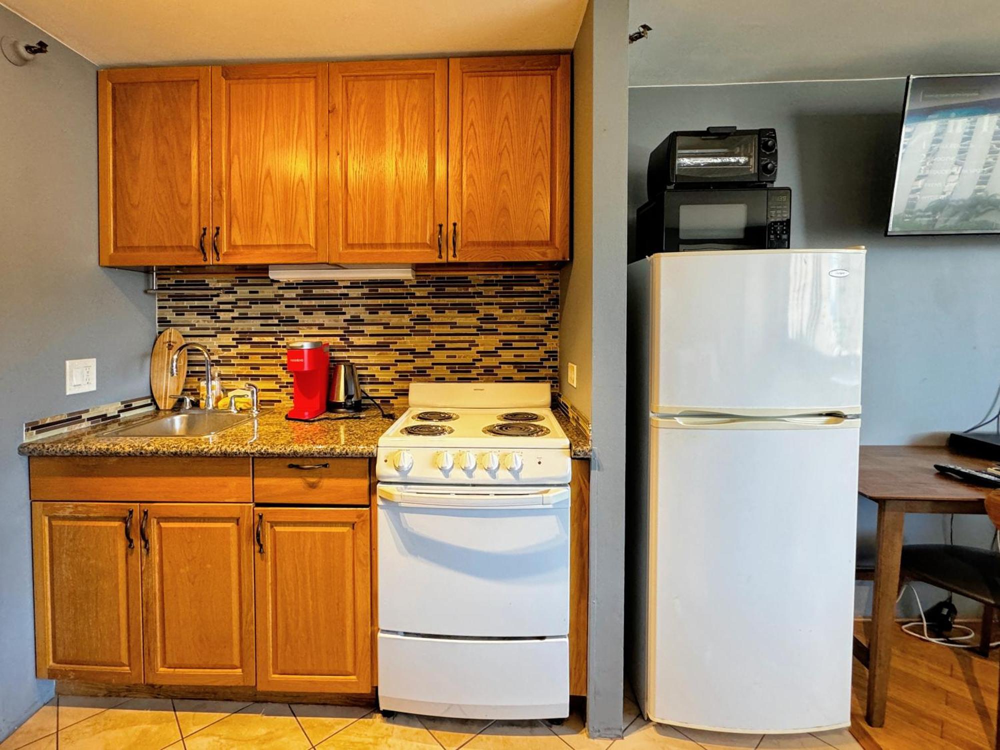 Waikiki Steps To Beach-mall Free Parking-wifi *