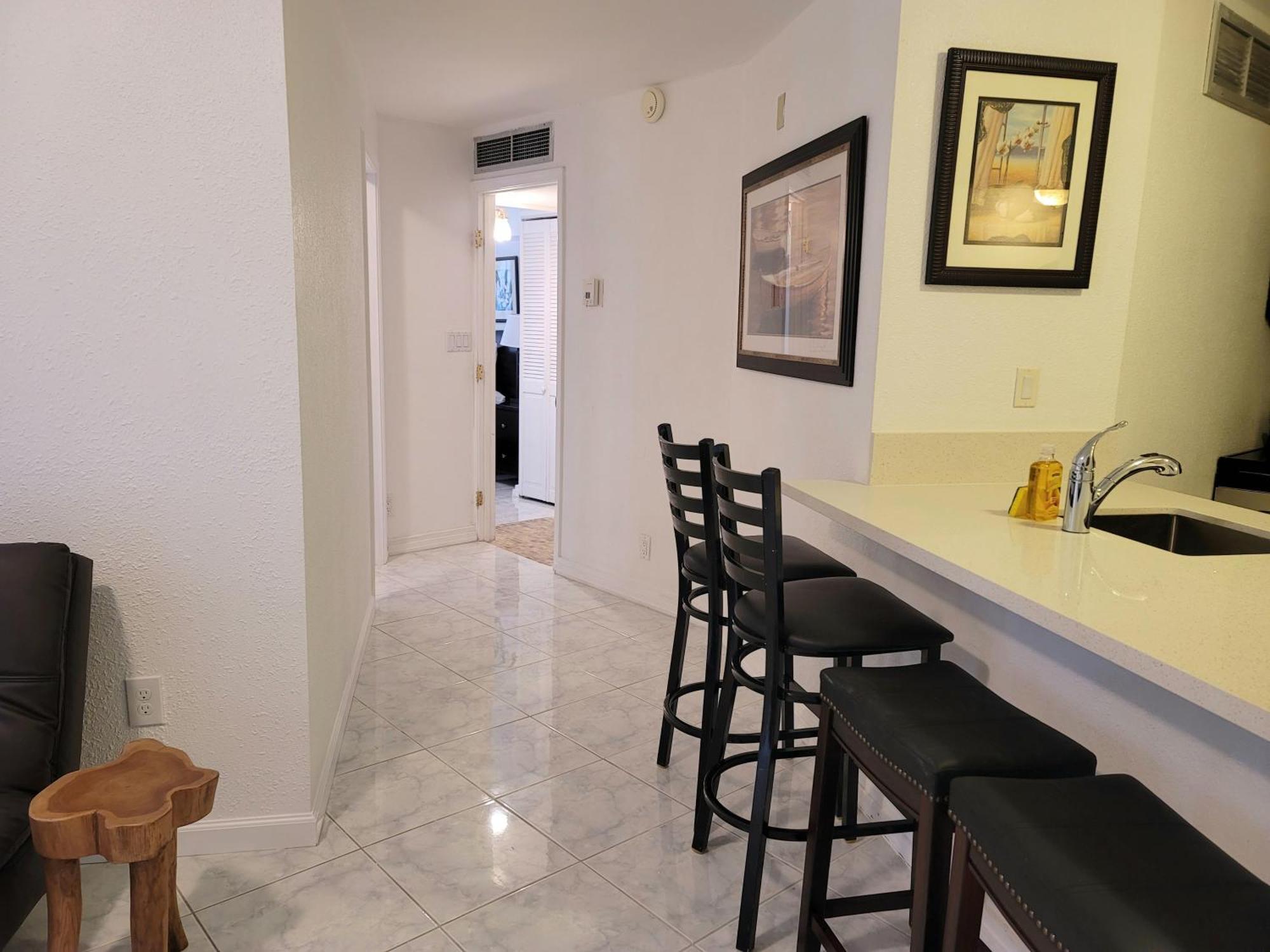 Condotel With Free Parking Wifi Ac Apartment Honolulu